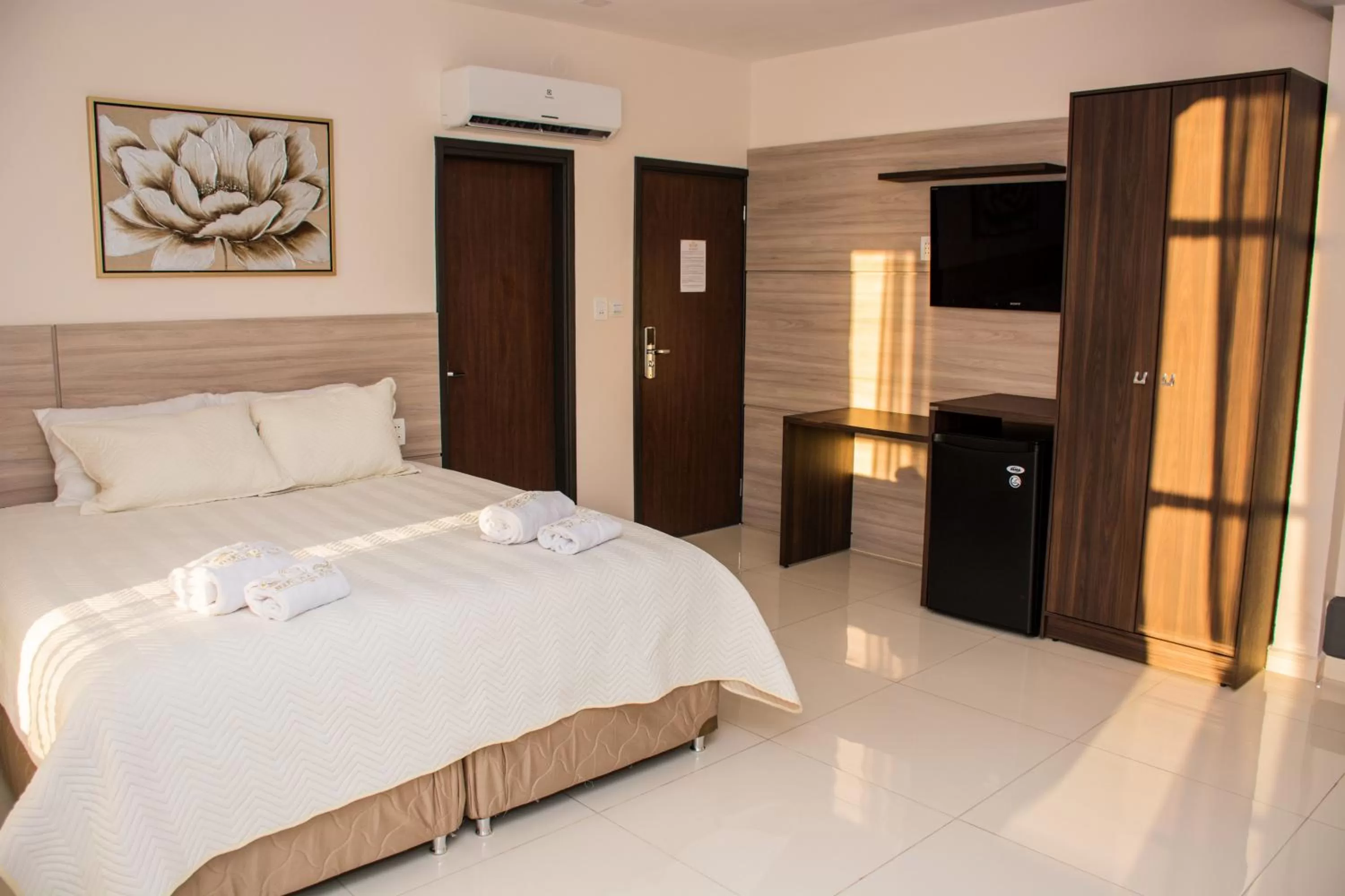 Bed in SERPYL Plaza Hotel