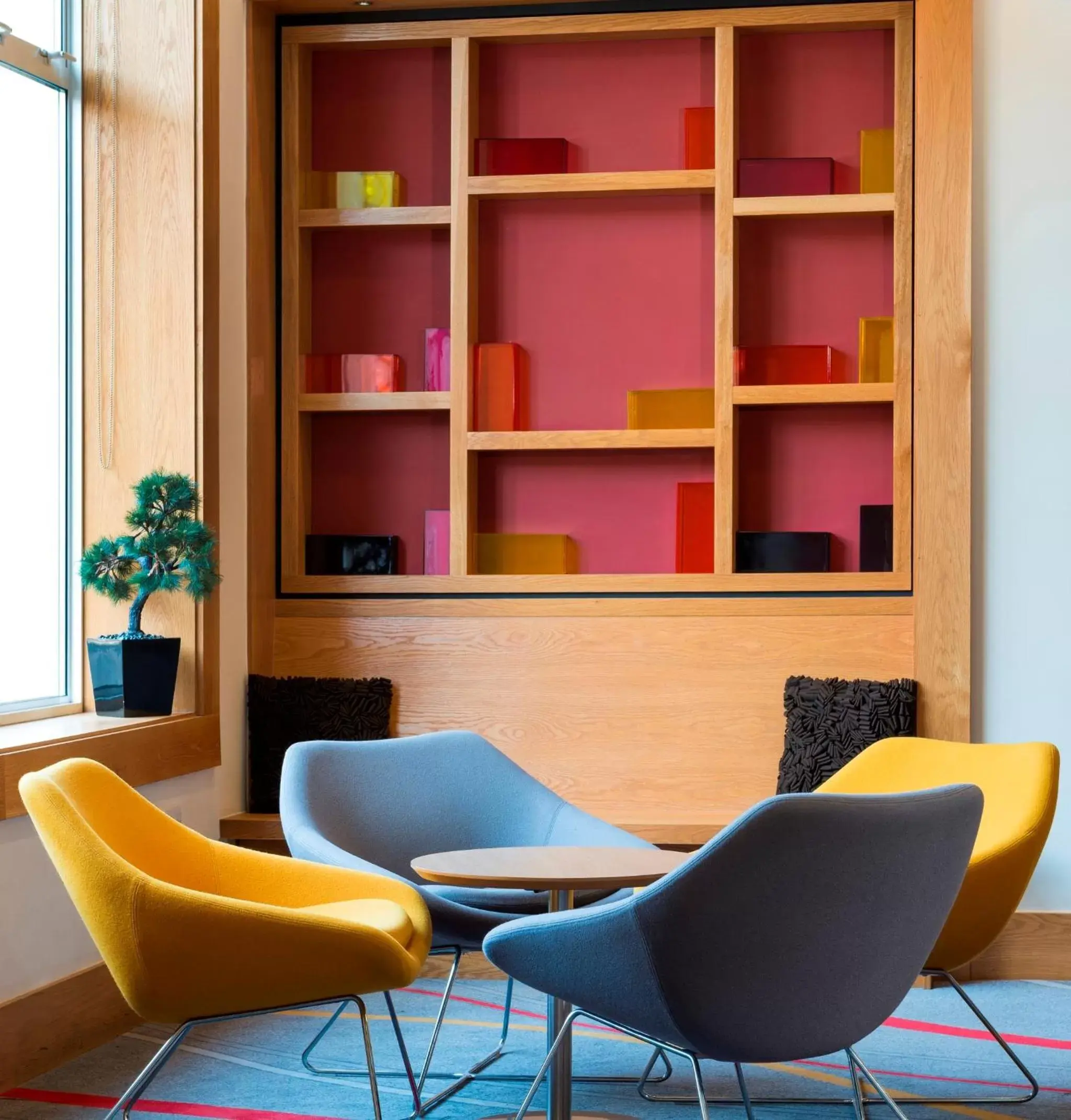 Lounge or bar, Seating Area in Park Inn by Radisson Palace