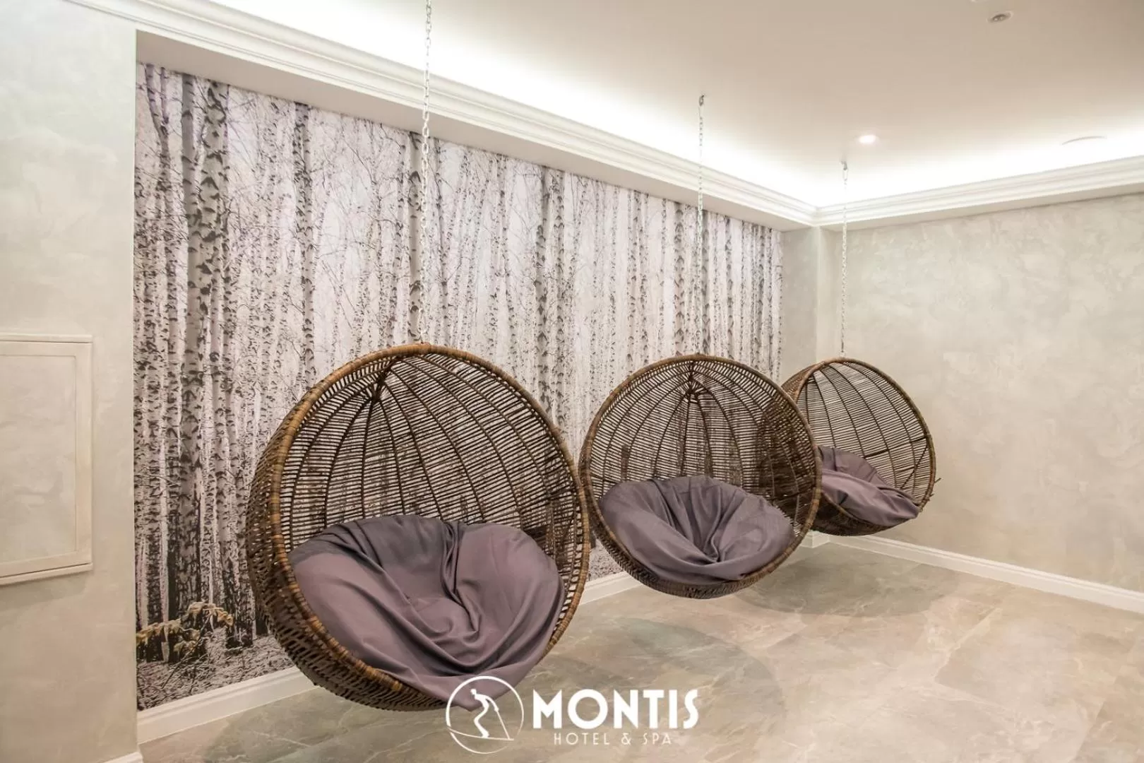 Swimming pool in Montis Hotel & Spa