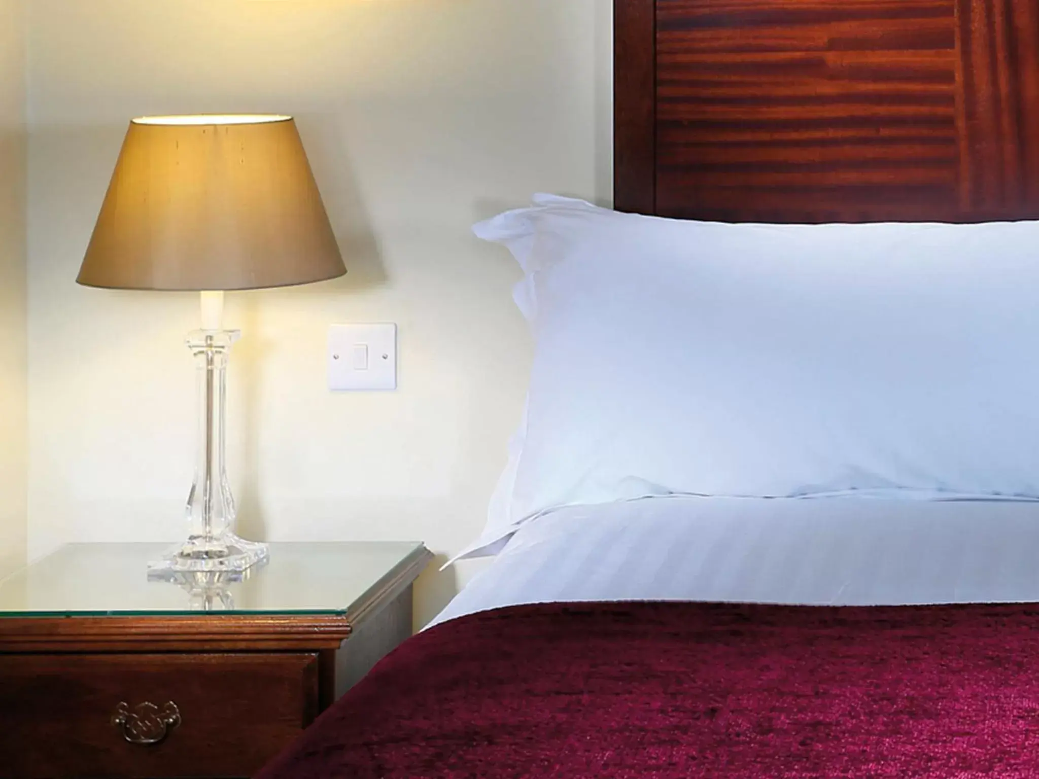 Bedroom, Bed in Macdonald Hill Valley Hotel Golf & Spa