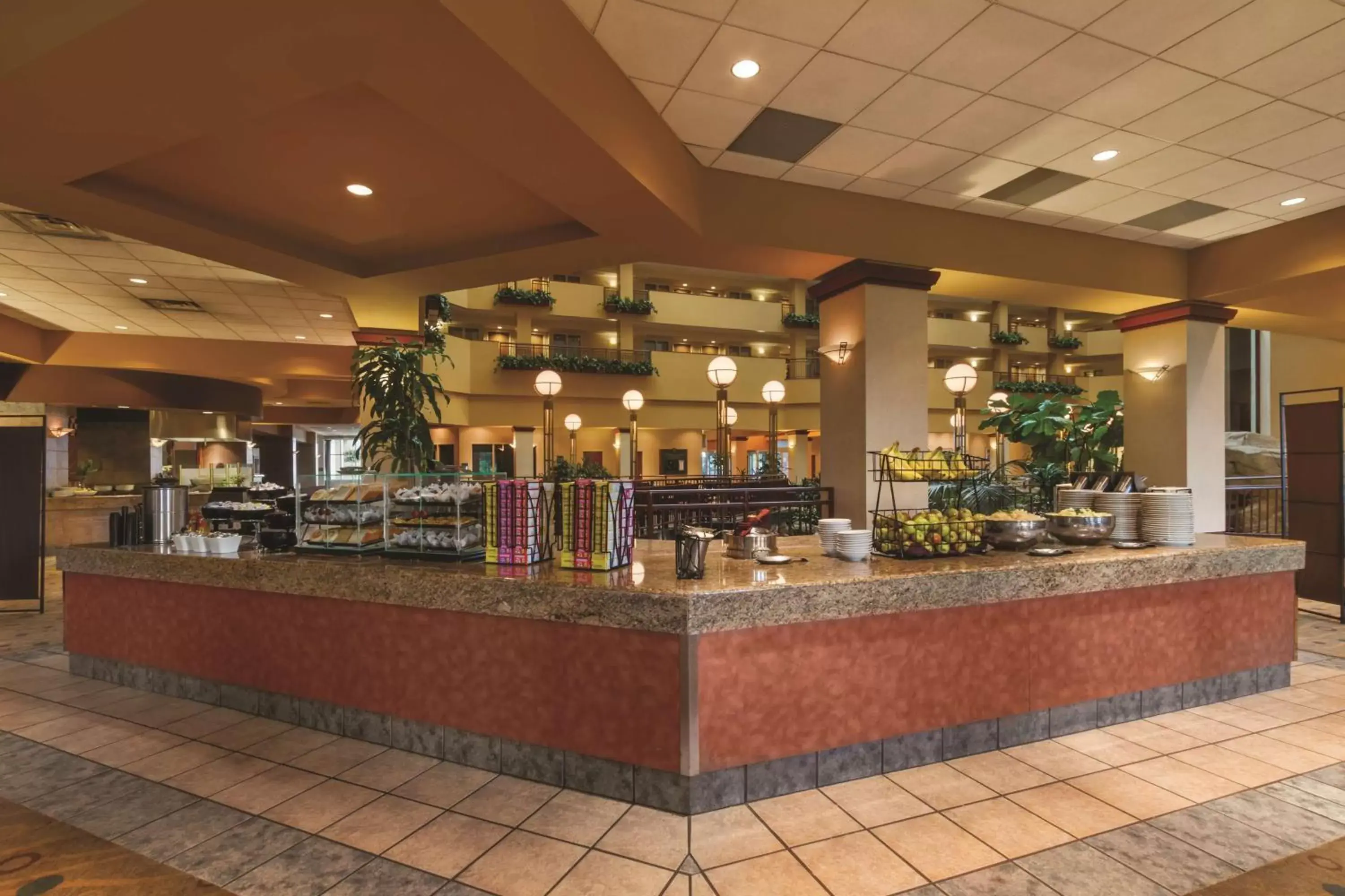 Restaurant/places to eat in Embassy Suites by Hilton Portland Airport