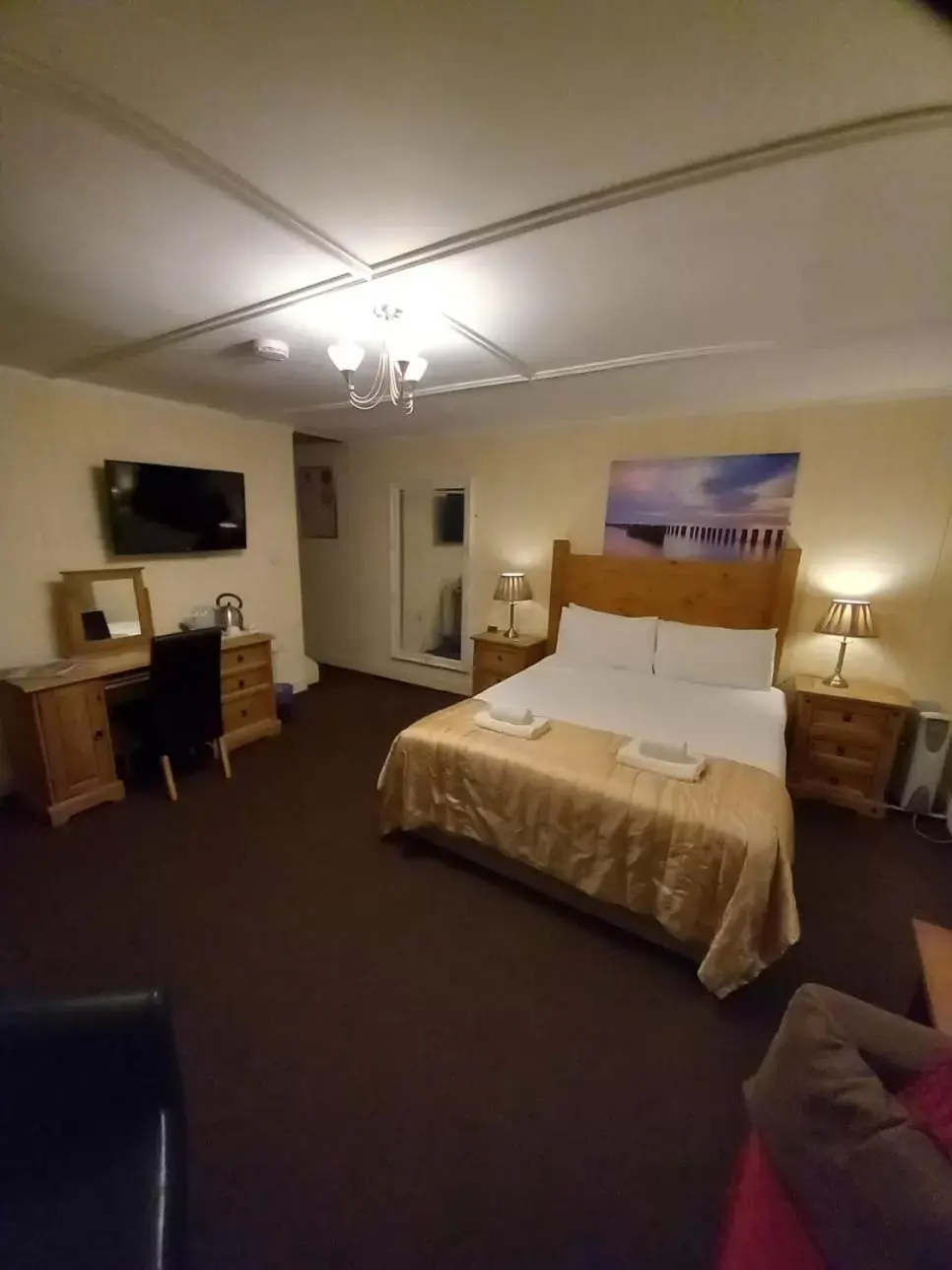 Bedroom, Bed in No1 Hotel
