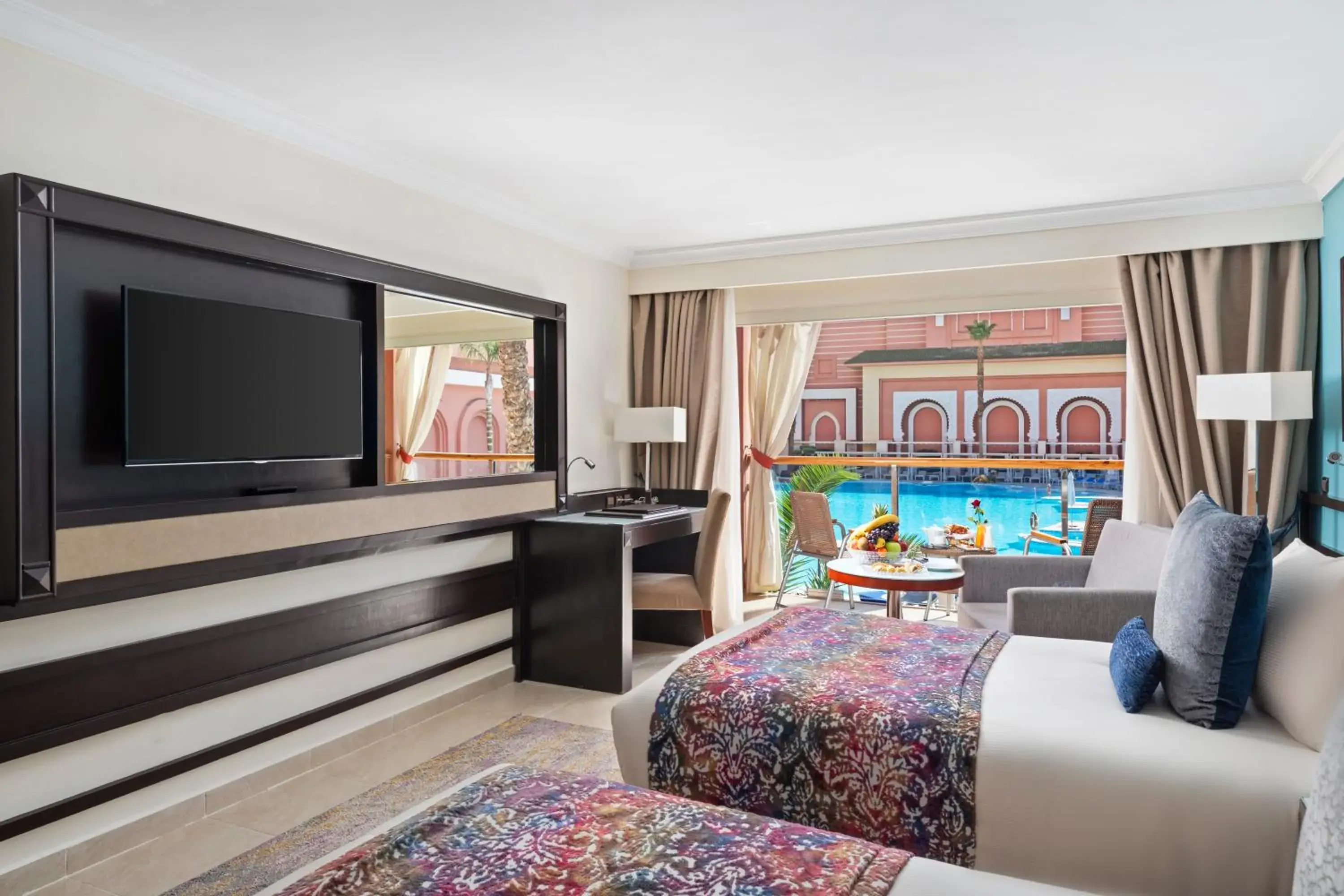 Bedroom, TV/Entertainment Center in Savoy Le Grand Hotel Marrakech