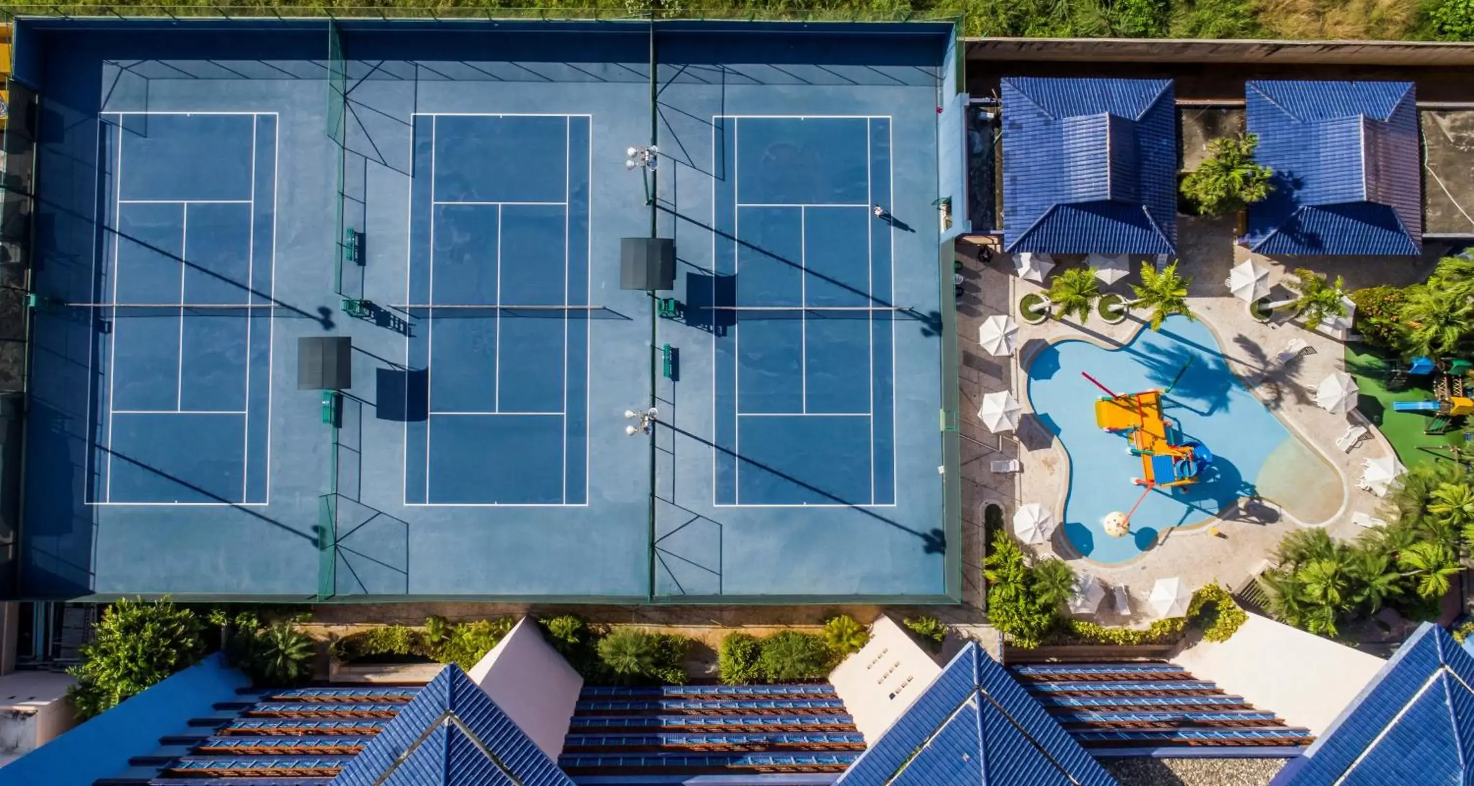 Tennis court in Zuana Beach Resort