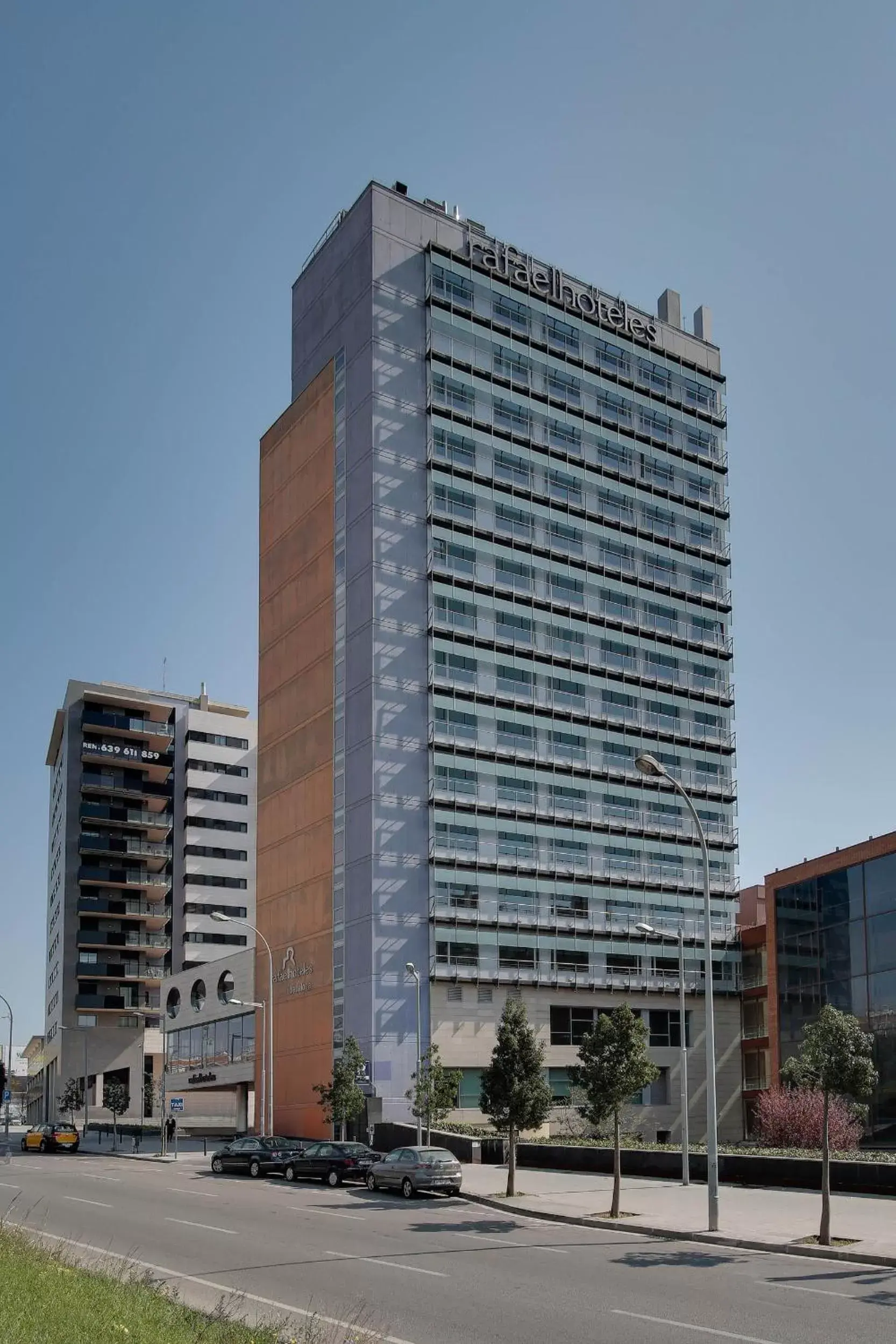 Facade/entrance, Property Building in Hotel Badalona Tower