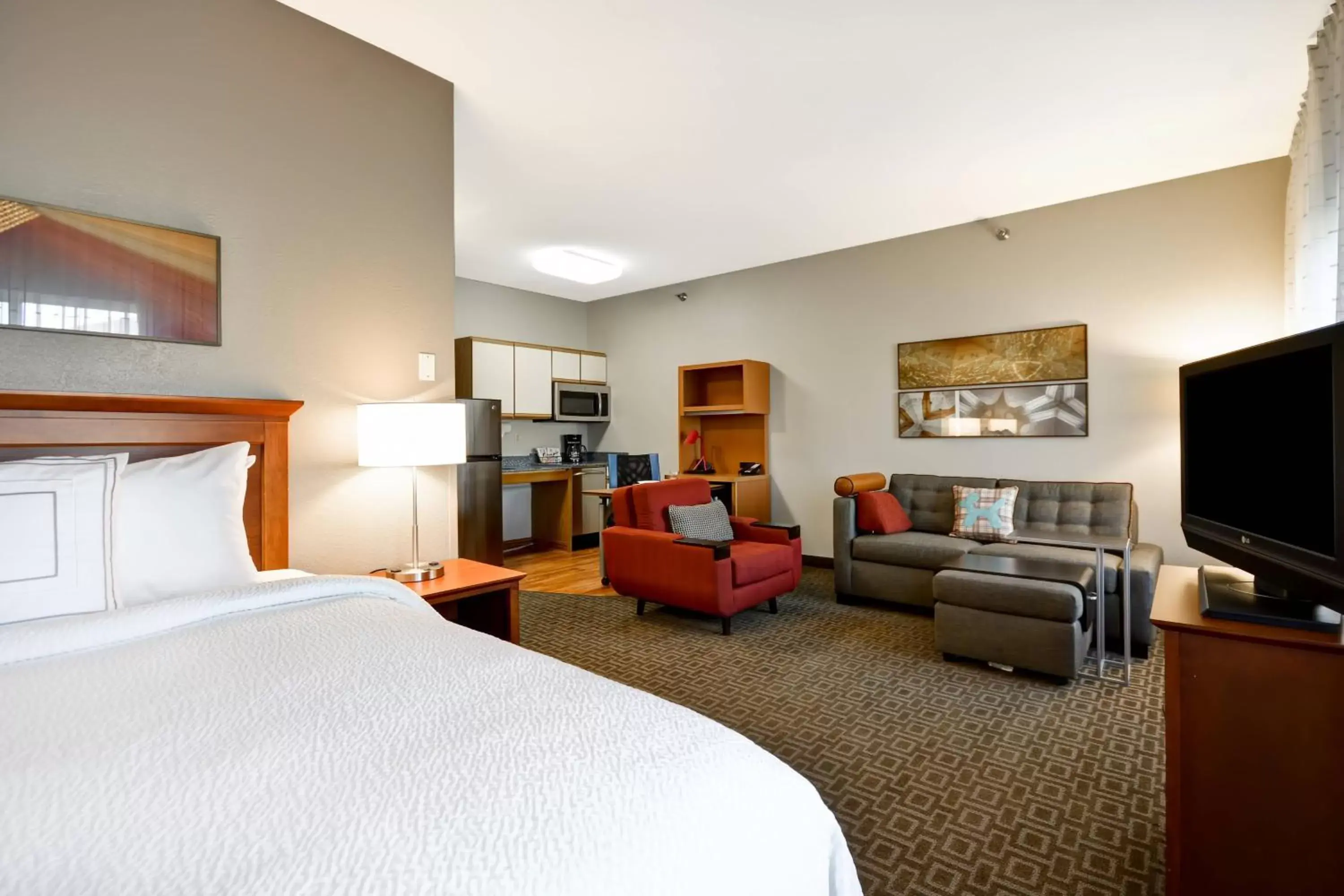 Photo of the whole room in TownePlace Suites Sioux Falls