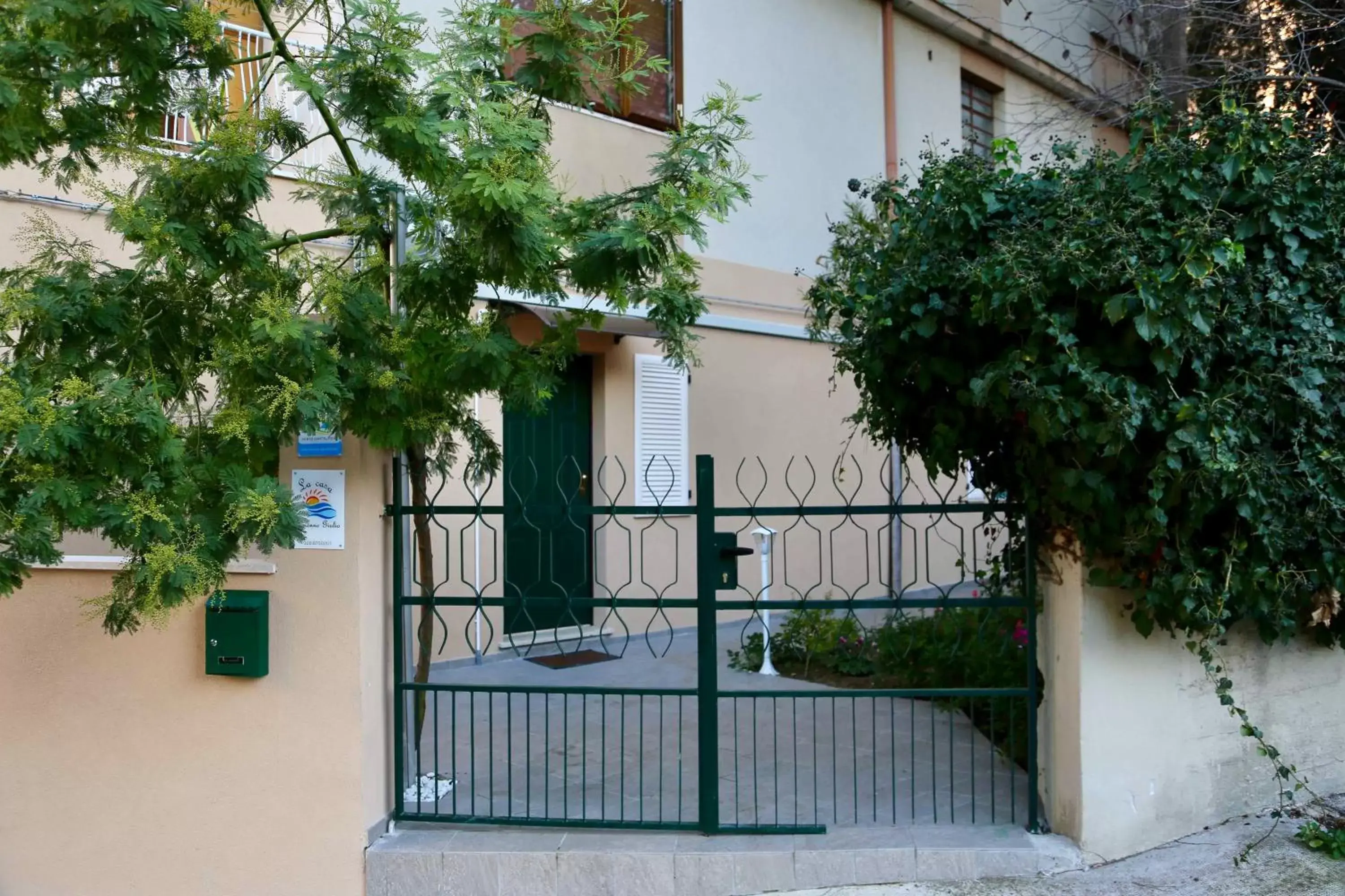 Facade/entrance, Property Building in La casa di nonno Giulio