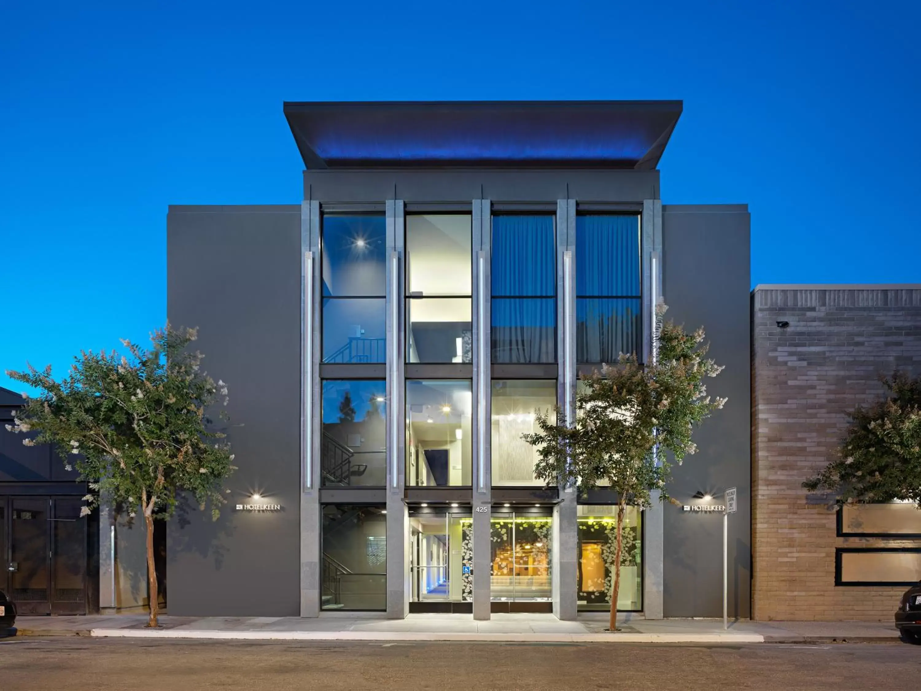 Facade/entrance, Property Building in Hotel Keen