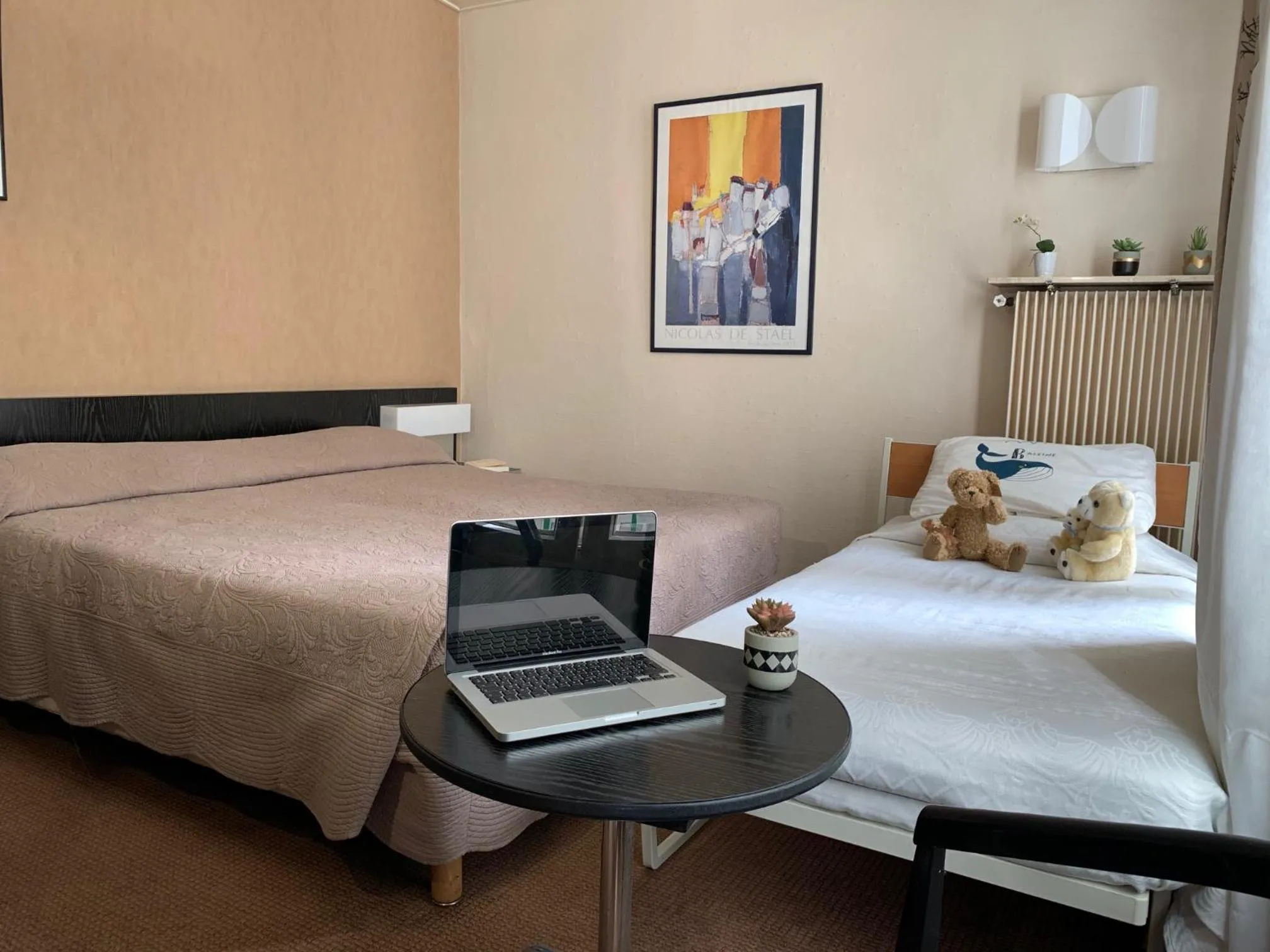 Photo of the whole room, Bed in HOTEL ALISON