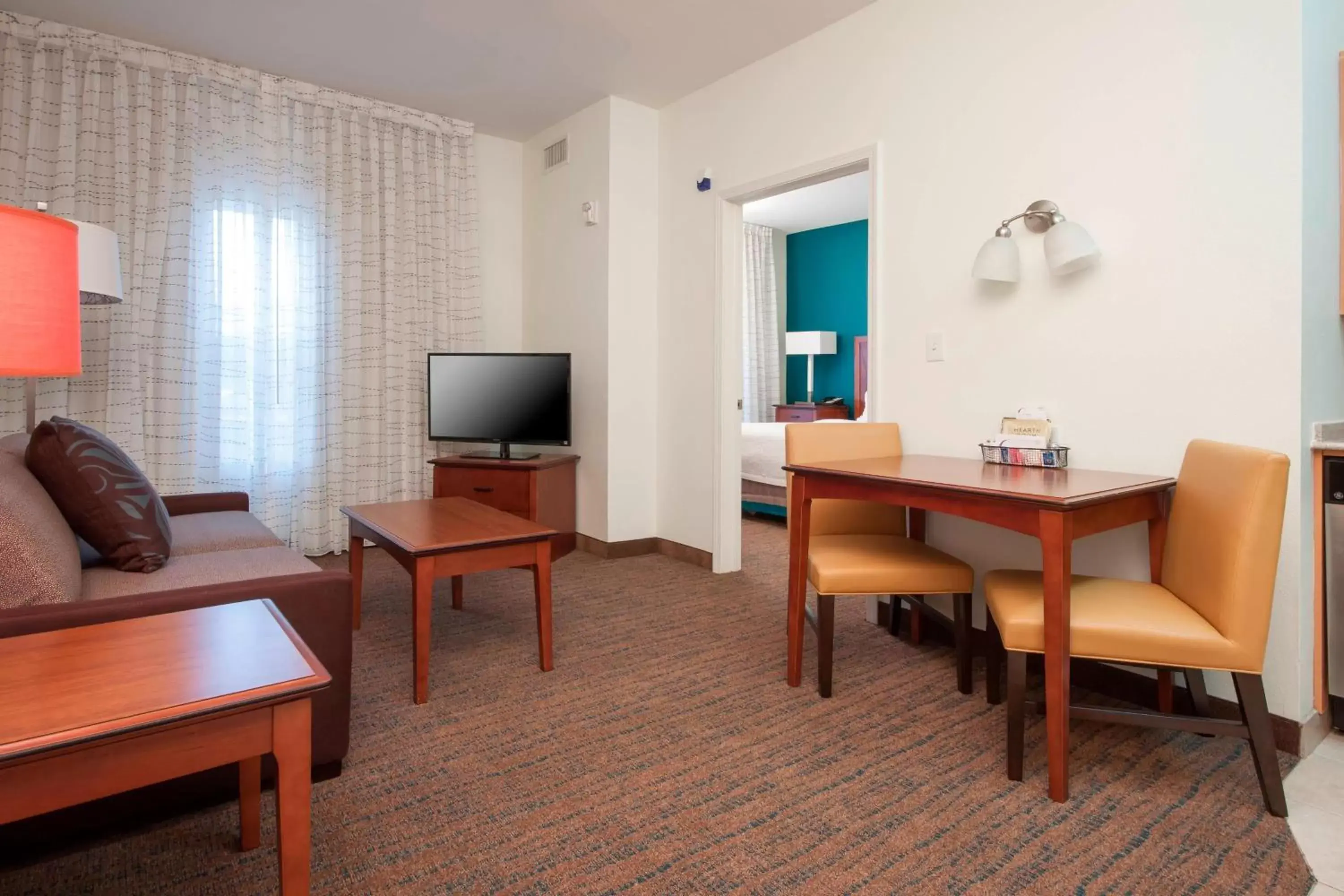 Bedroom, TV/Entertainment Center in Residence Inn by Marriott San Antonio North Stone Oak