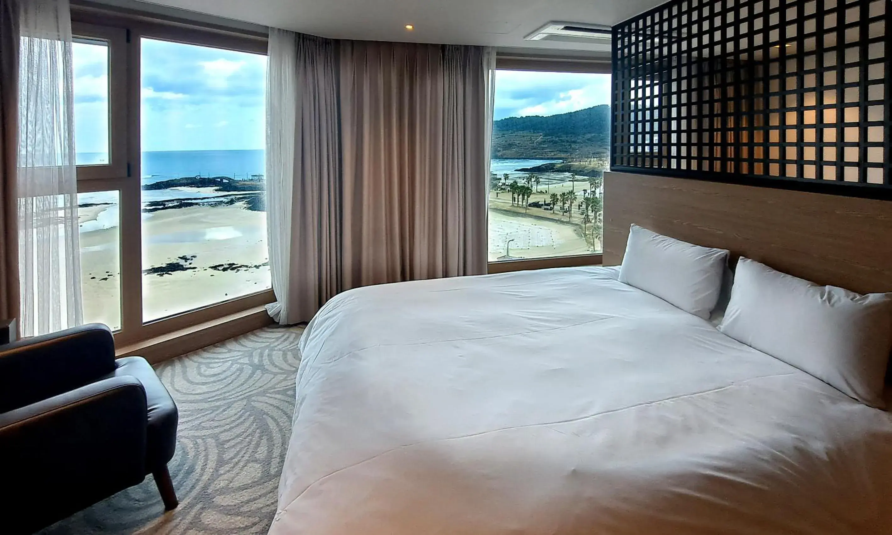 Bedroom, Sea View in Saint Beach Hotel