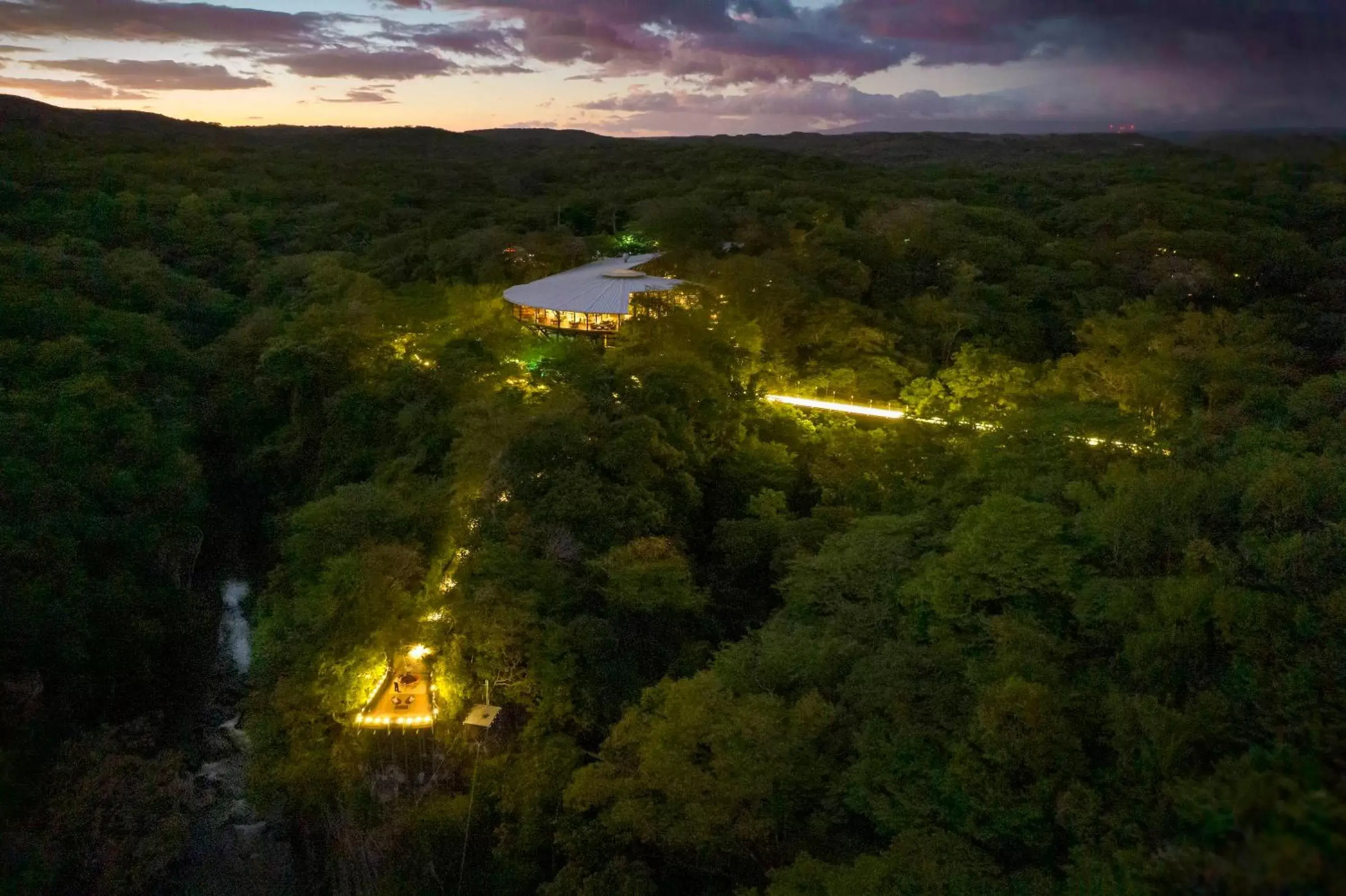 Natural landscape, Bird's-eye View in Rio Perdido Hotel & Thermal River