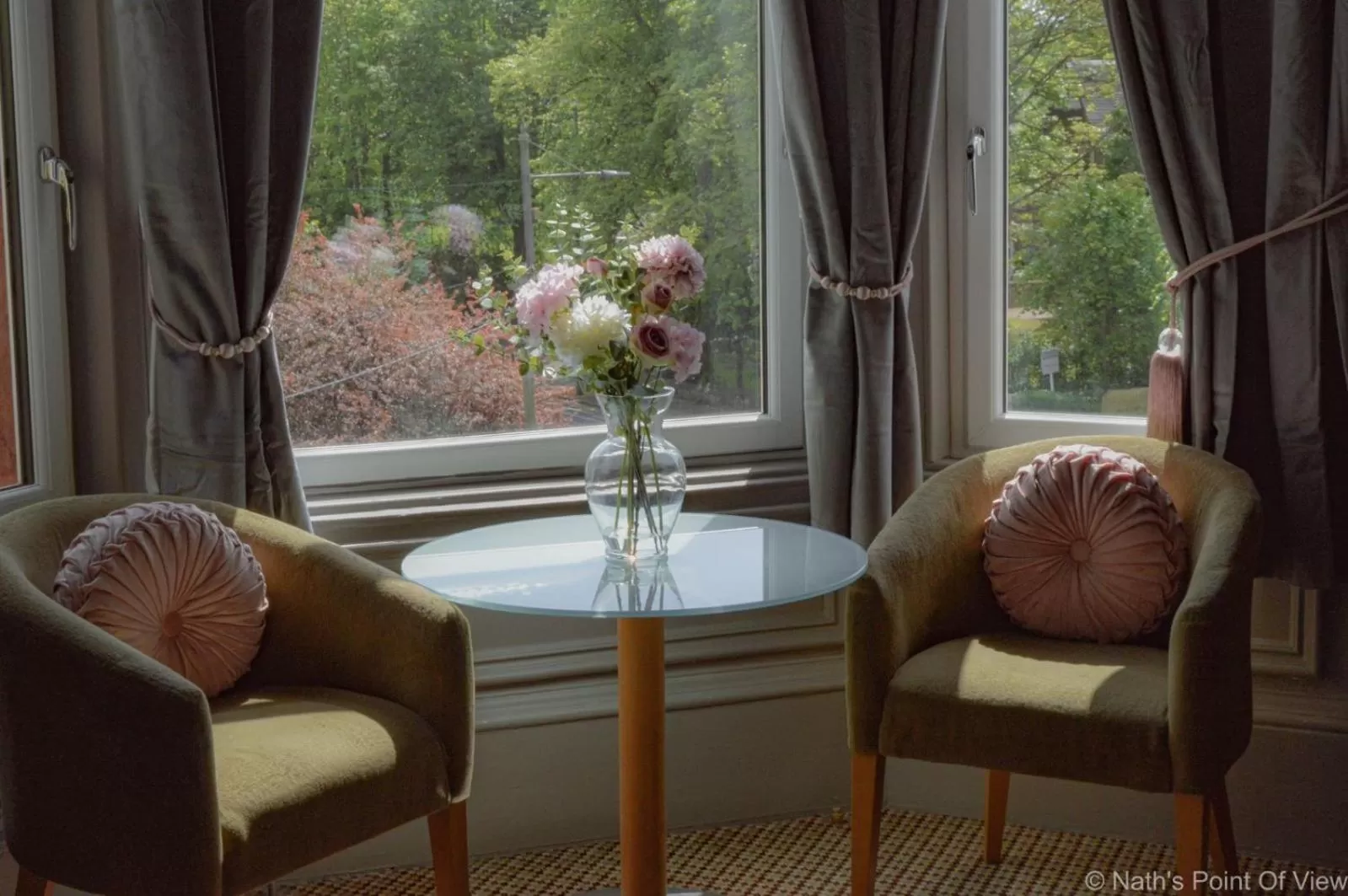 Seating Area in Redstones