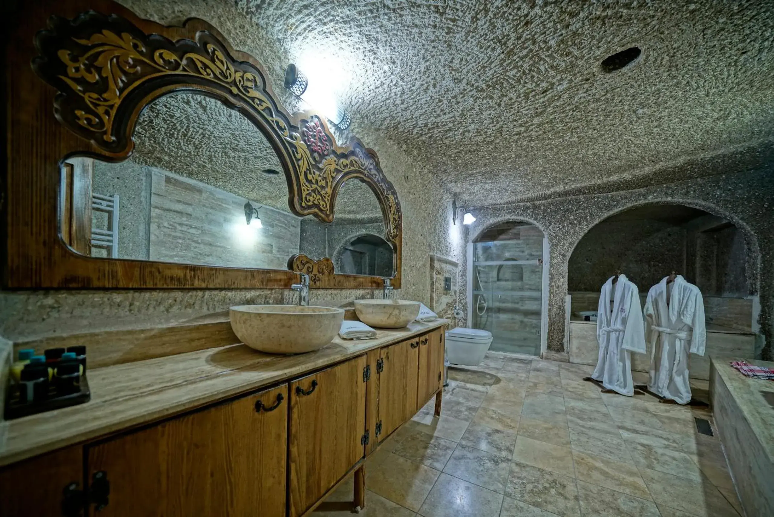 Bathroom in Holiday Cave Hotel