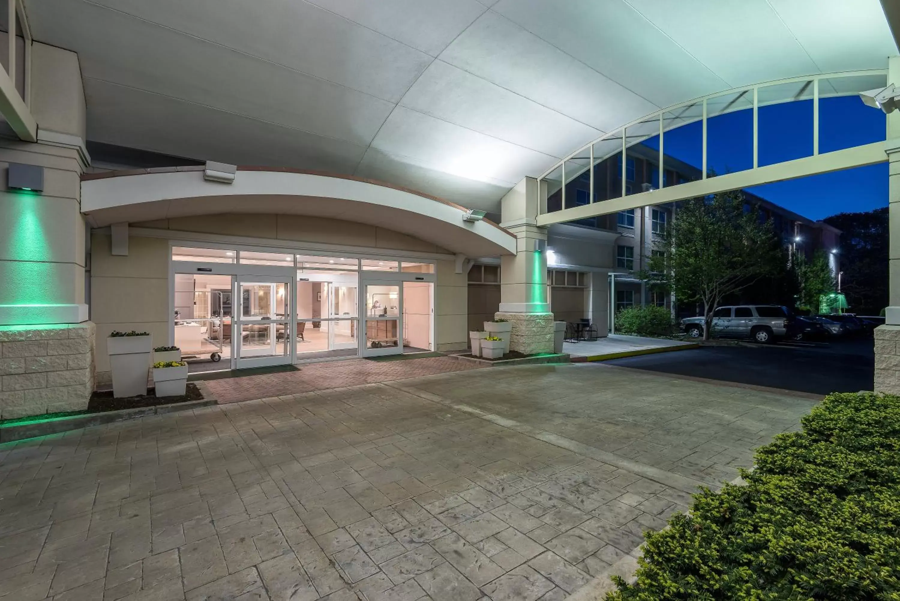 Property building in Holiday Inn South Kingstown-Newport Area, an IHG Hotel