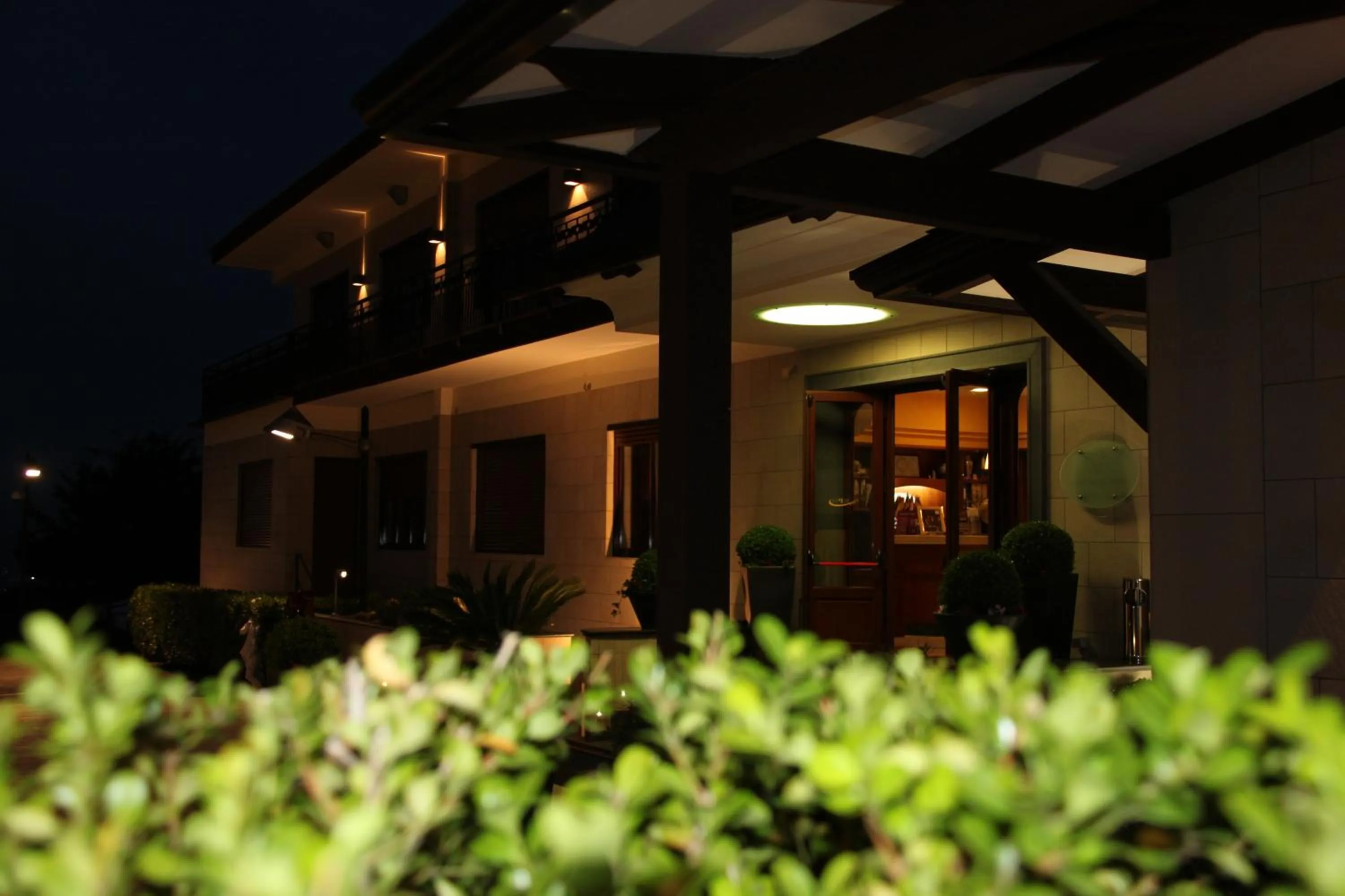 Facade/entrance in Ranch Palace Hotel