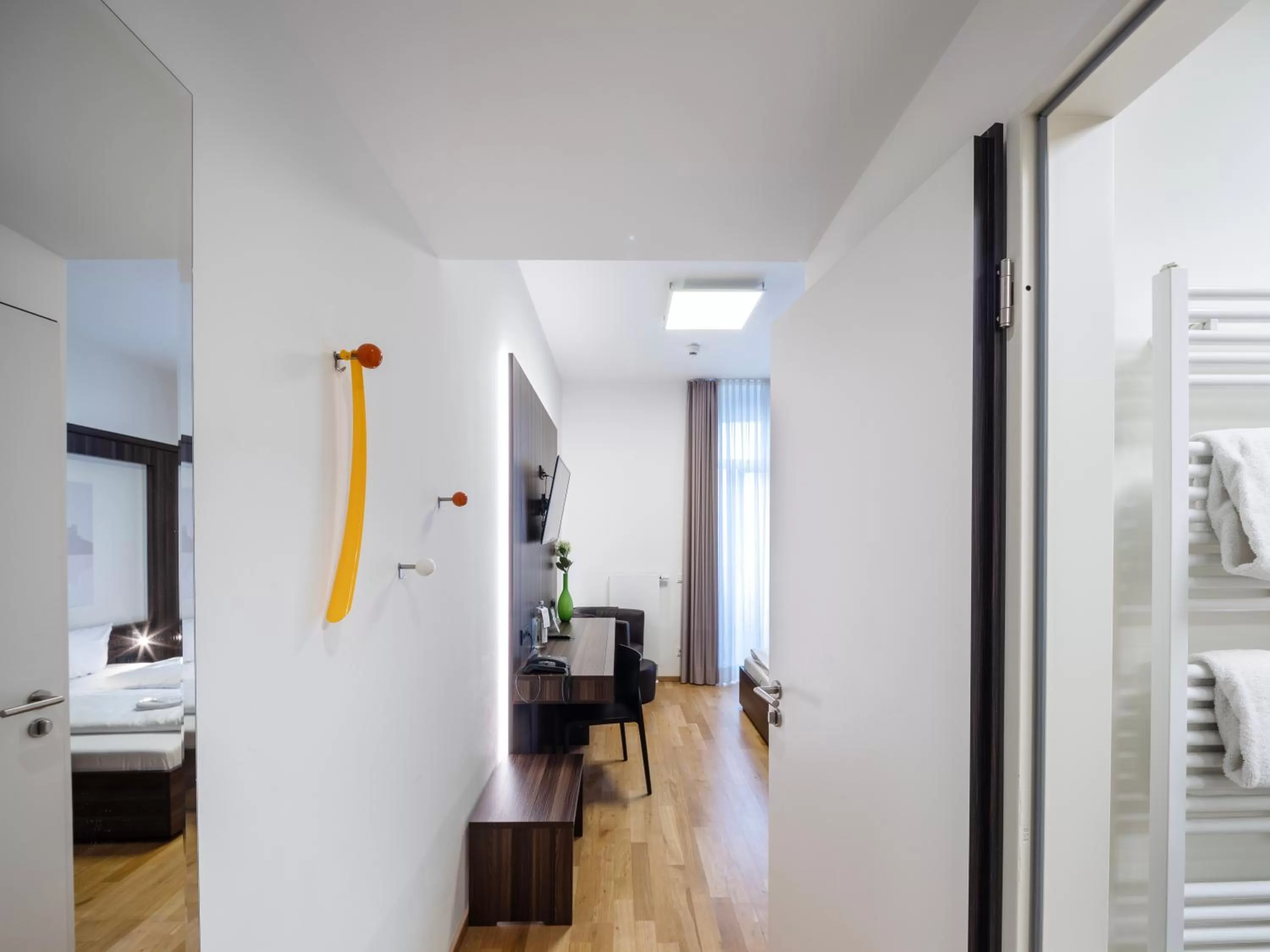 TV and multimedia, Bed in sevenDays Hotel BoardingHouse