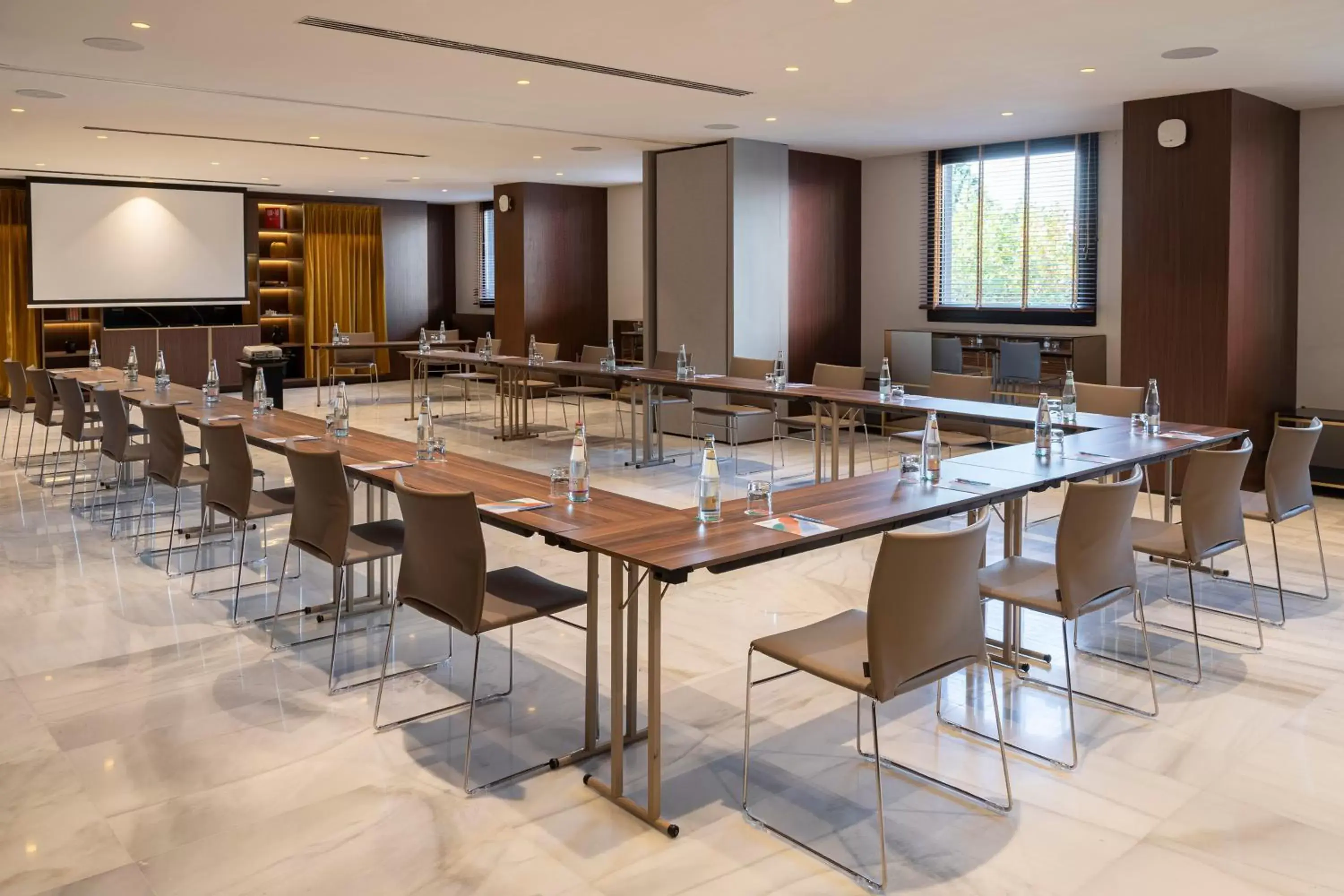 Meeting/conference room in Meliá Milano