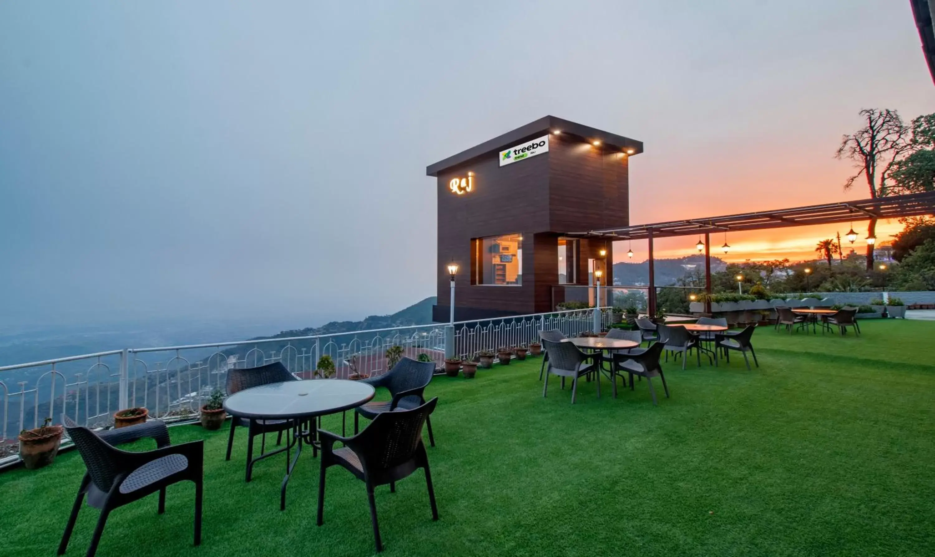 Treebo Raj Mall Road Treebo Raj Mall Road