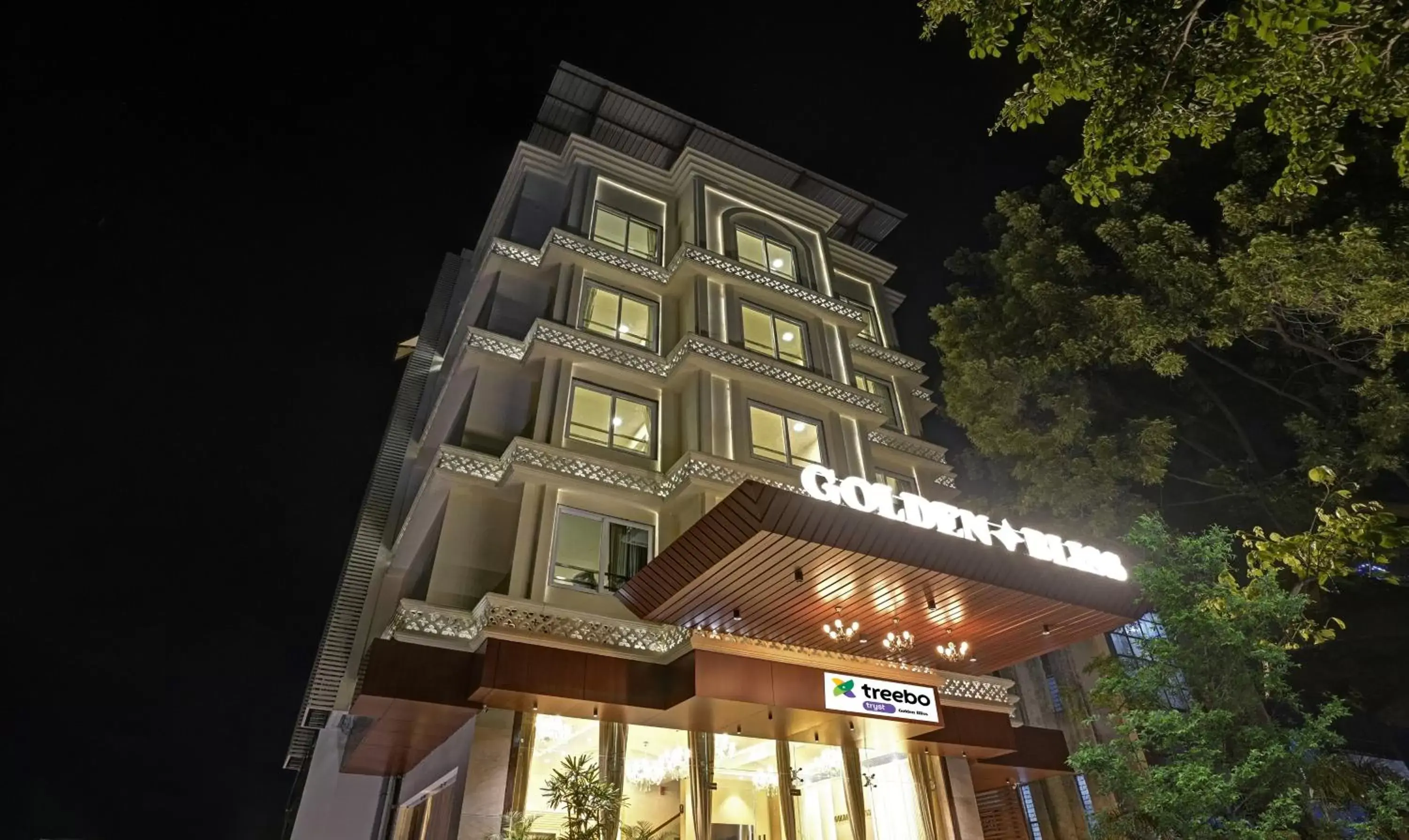Property building in Treebo Premium Golden Bliss Trimurti Nagar Square Property building in Treebo Premium Golden Bliss Trimurti Nagar Square