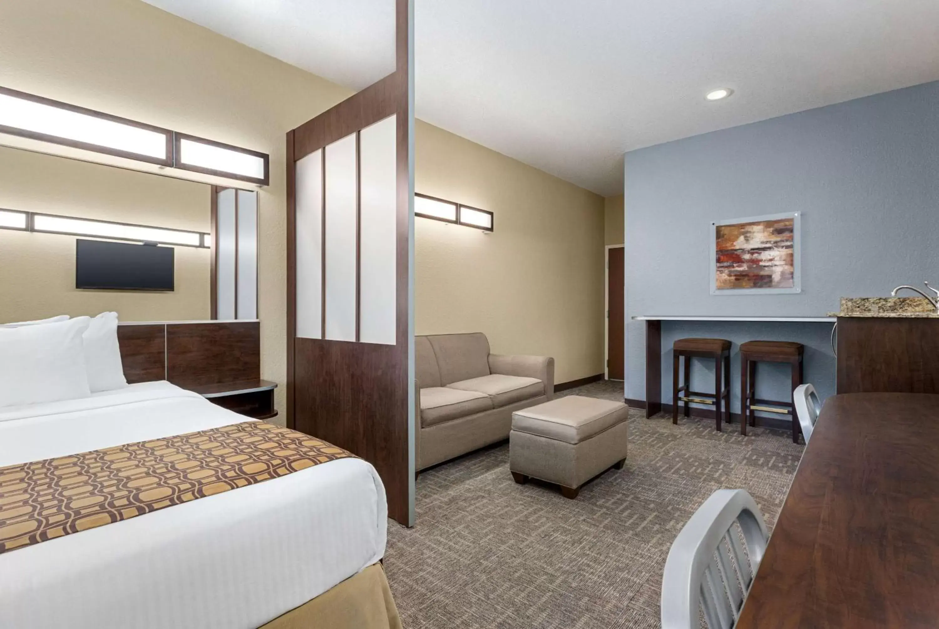 Bed in Microtel Inn & Suites by Wyndham Woodstock/Atlanta North