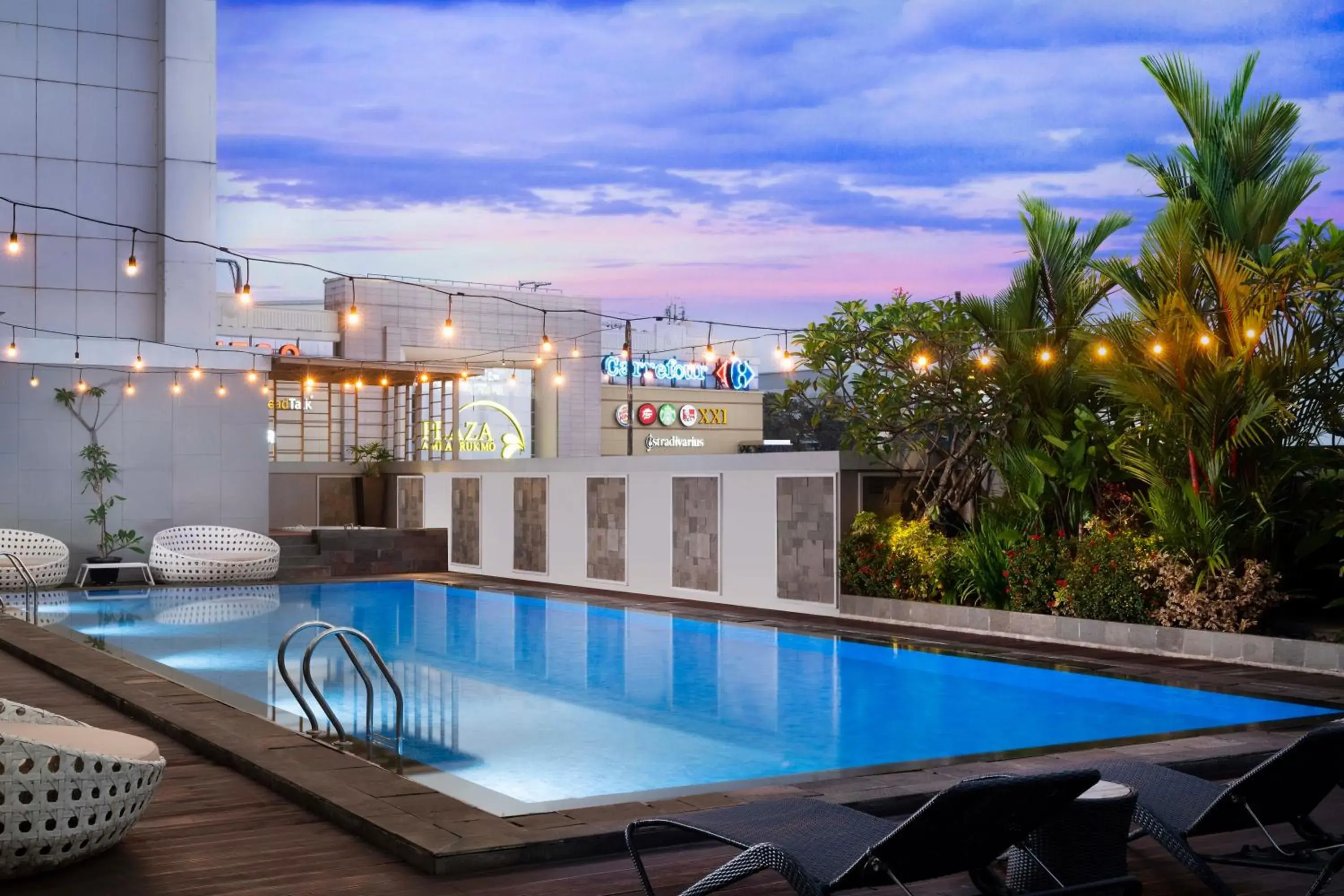 Swimming Pool in GRAMM HOTEL by Ambarrukmo - Formerly Grand Ambarrukmo Yogyakarta