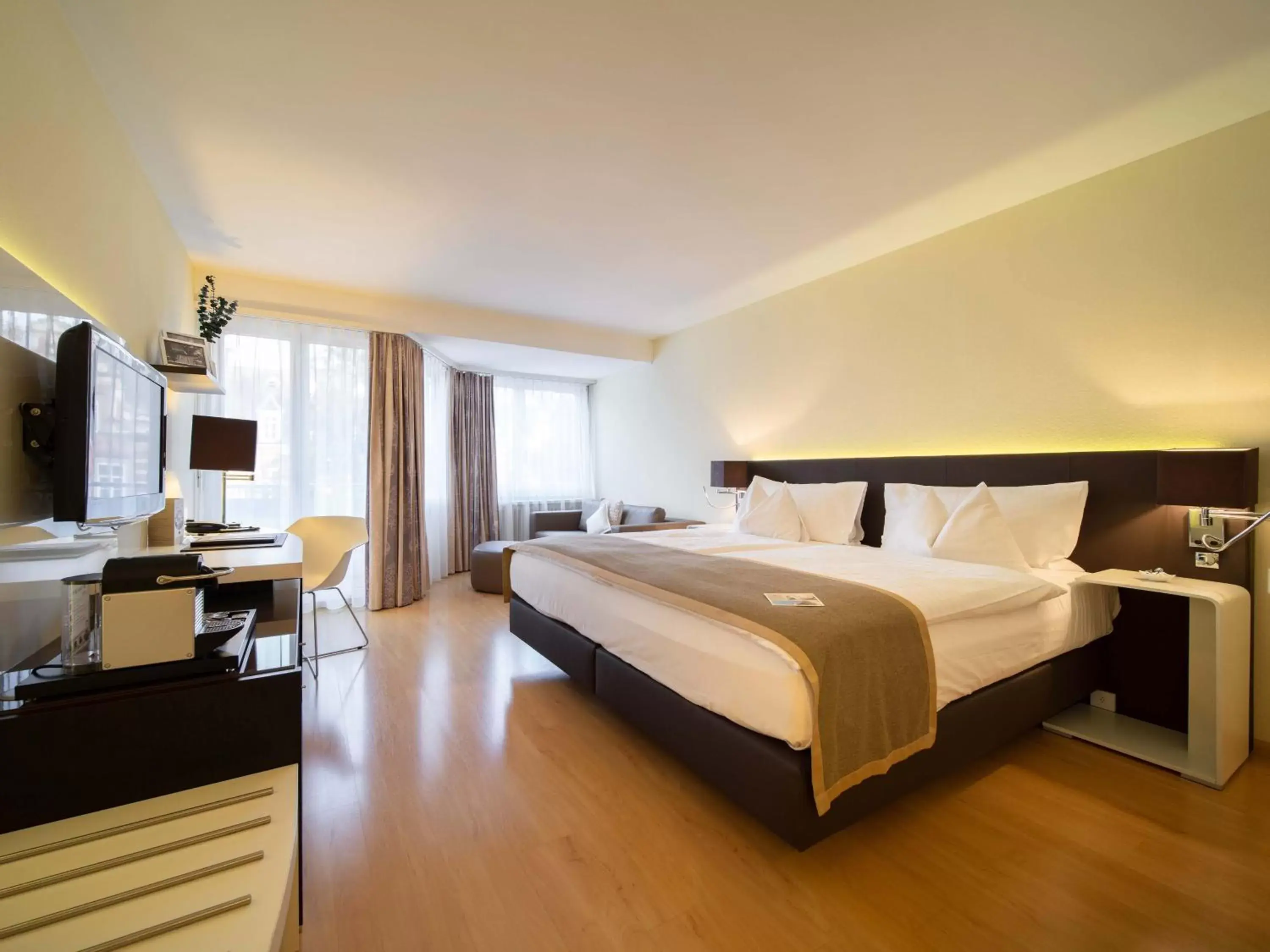 Photo of the whole room, Bed in Hotel Spalentor - Ihr sympathisches Stadthotel