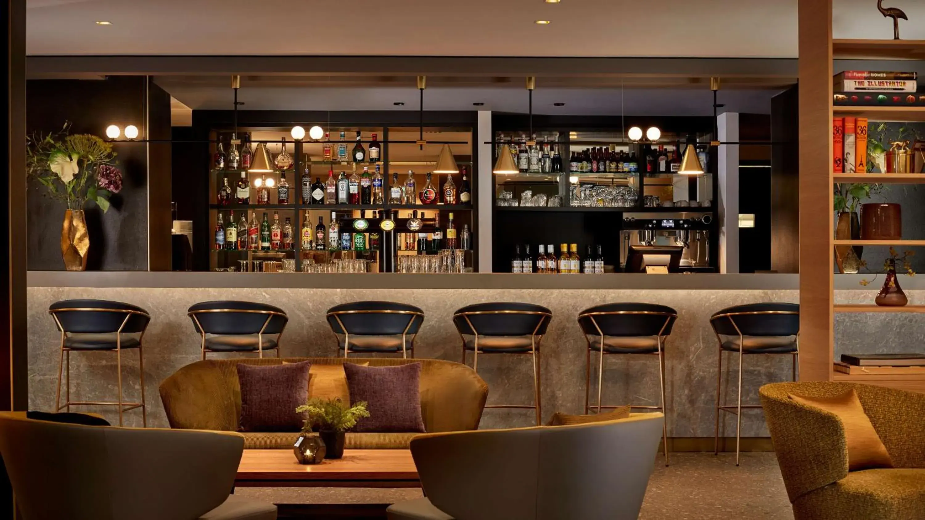 Lounge or bar in Park Plaza Utrecht Lounge or bar in Park Plaza Utrecht