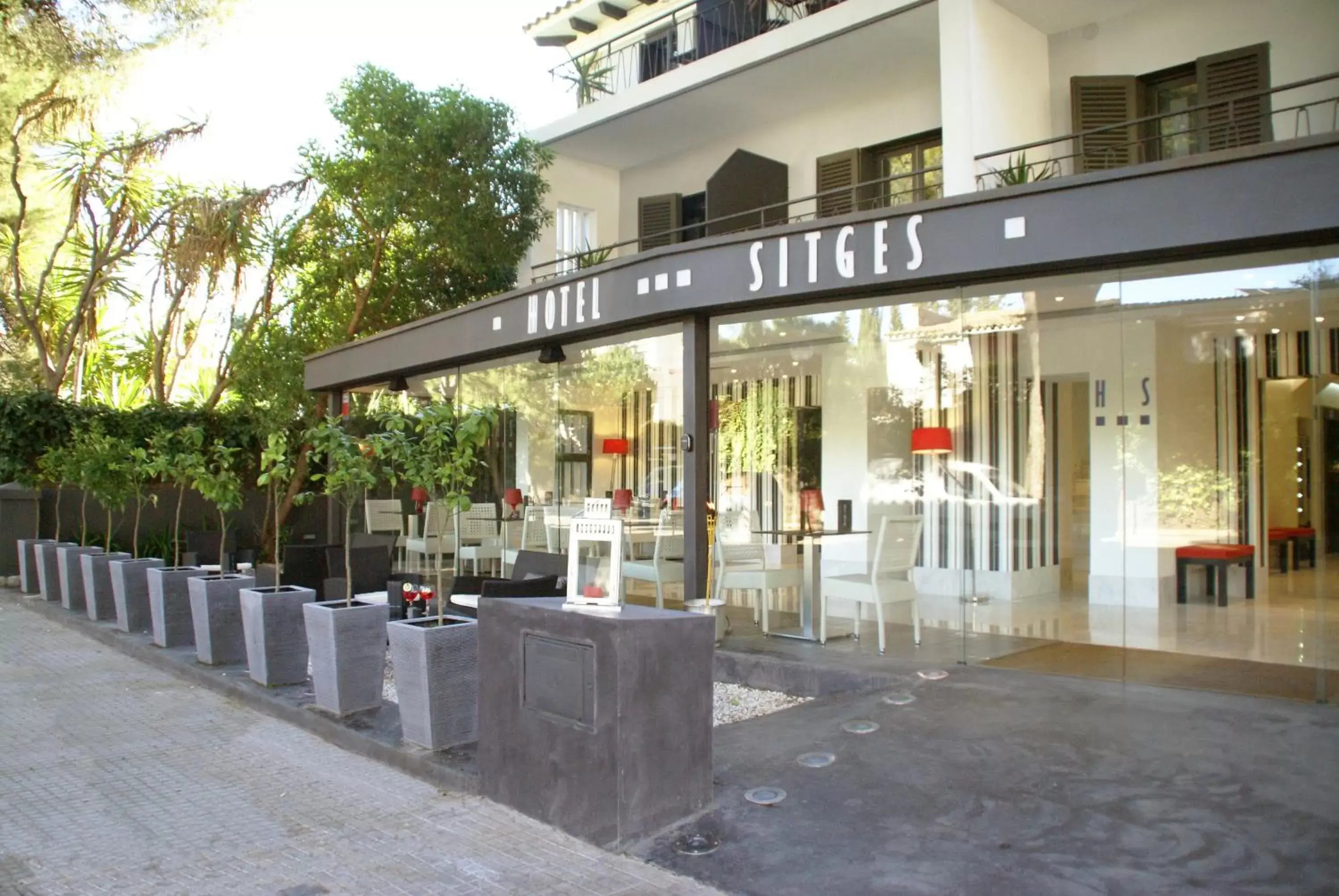 Facade/entrance in Hotel Sitges