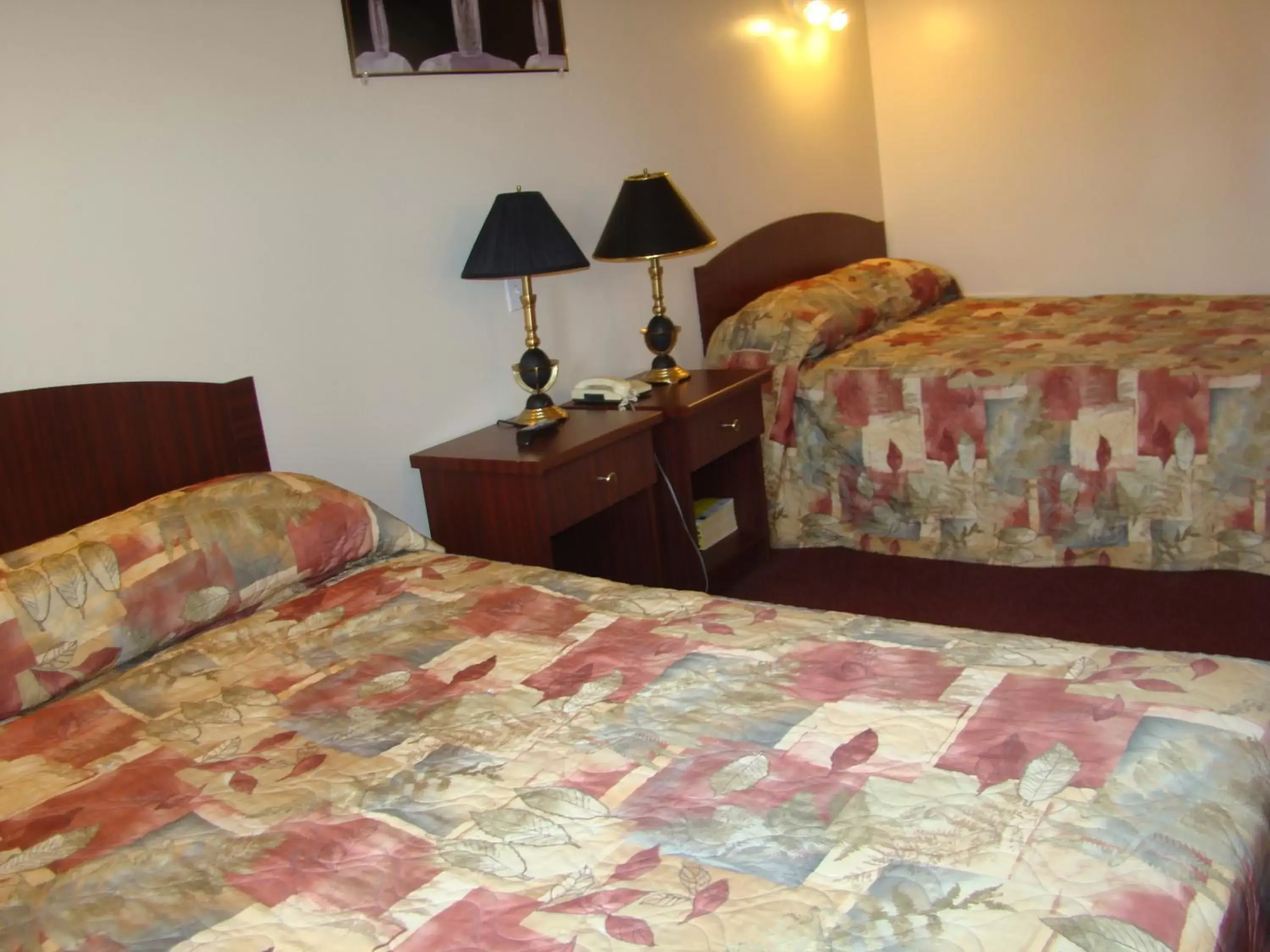 Bed in Hotel Quartier Latin