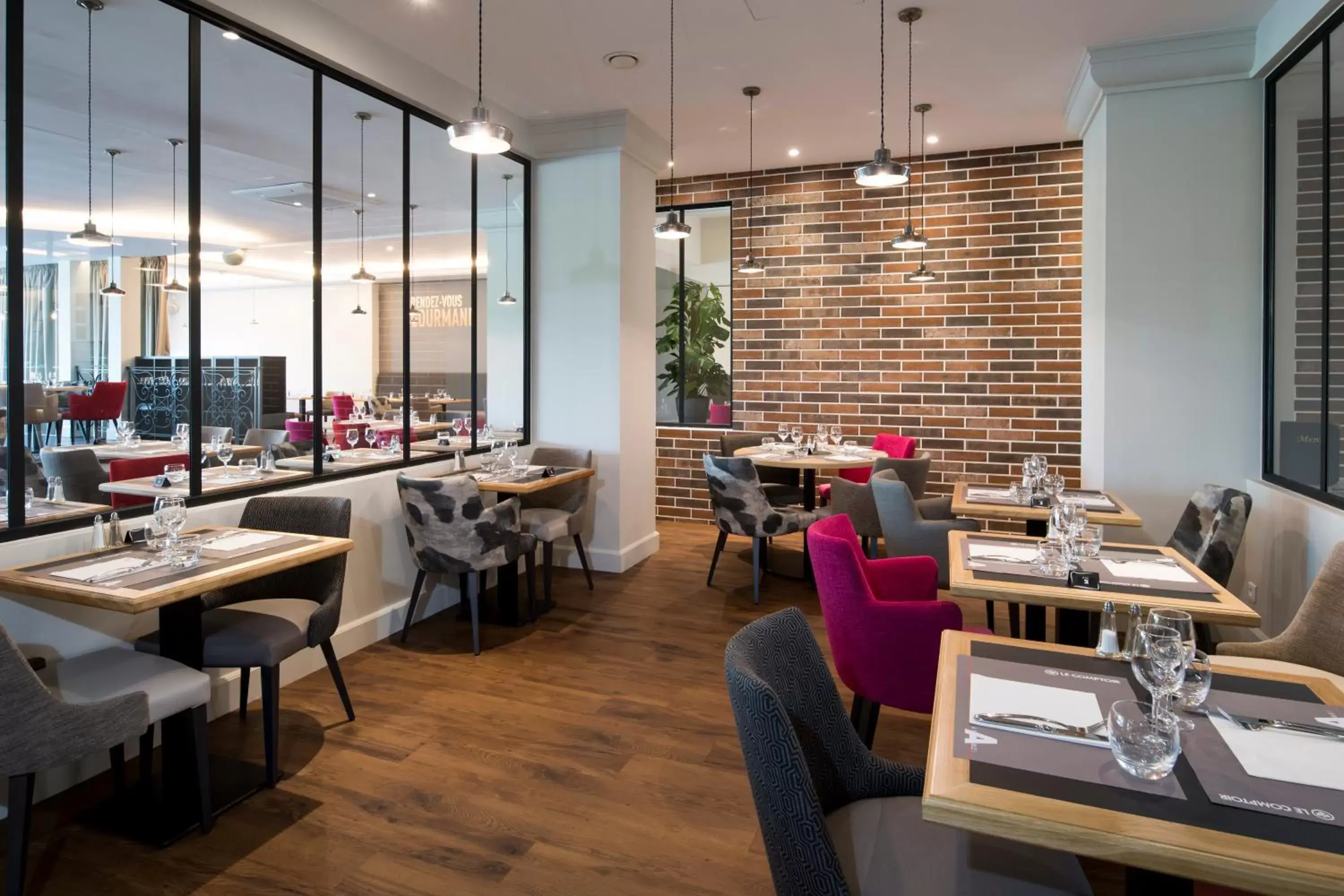 Restaurant/places to eat in L'hôtel by JOA de Saint-Paul-Lès-Dax Restaurant/places to eat in L'hôtel by JOA de Saint-Paul-Lès-Dax