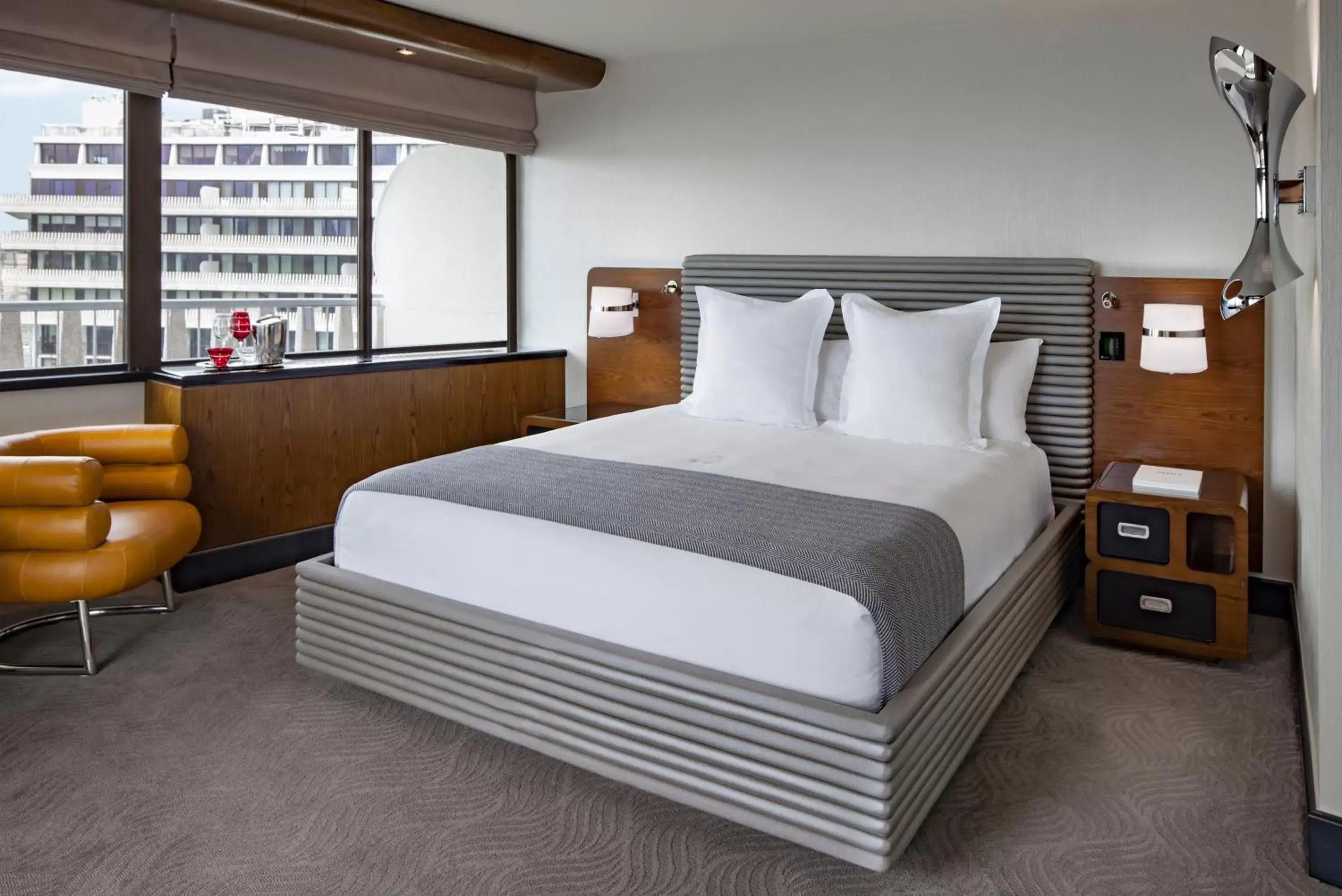 One-Bedroom Suite - King Bed in The Watergate Hotel Georgetown