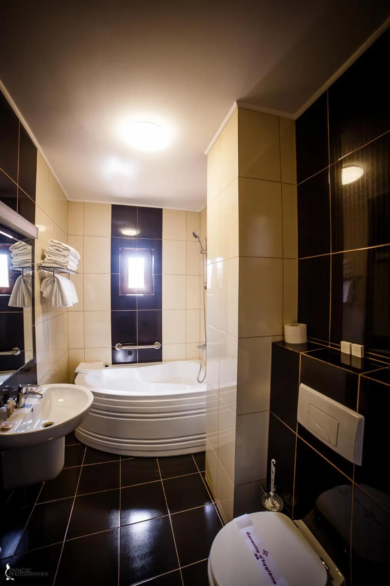 Bathroom in Hotel Ozana