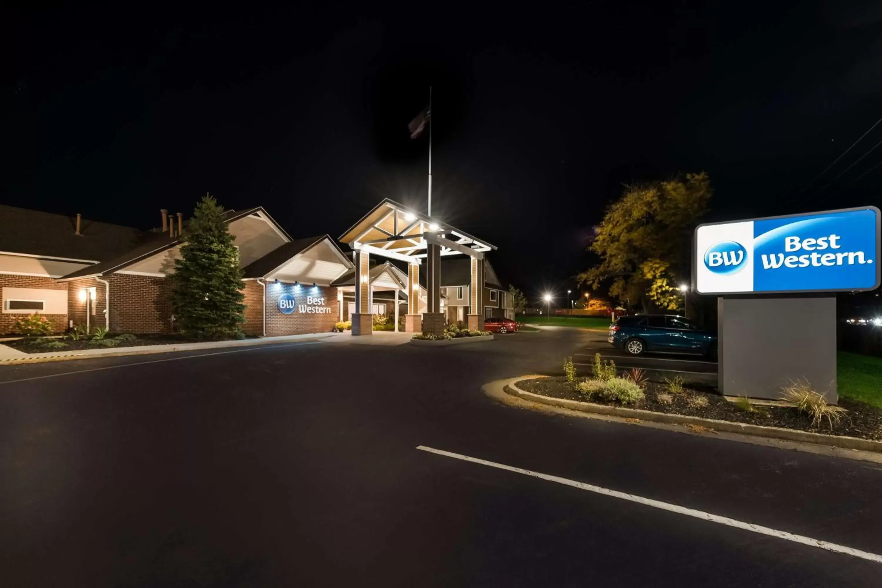 Property Building in Best Western Fishkill Inn & Suites