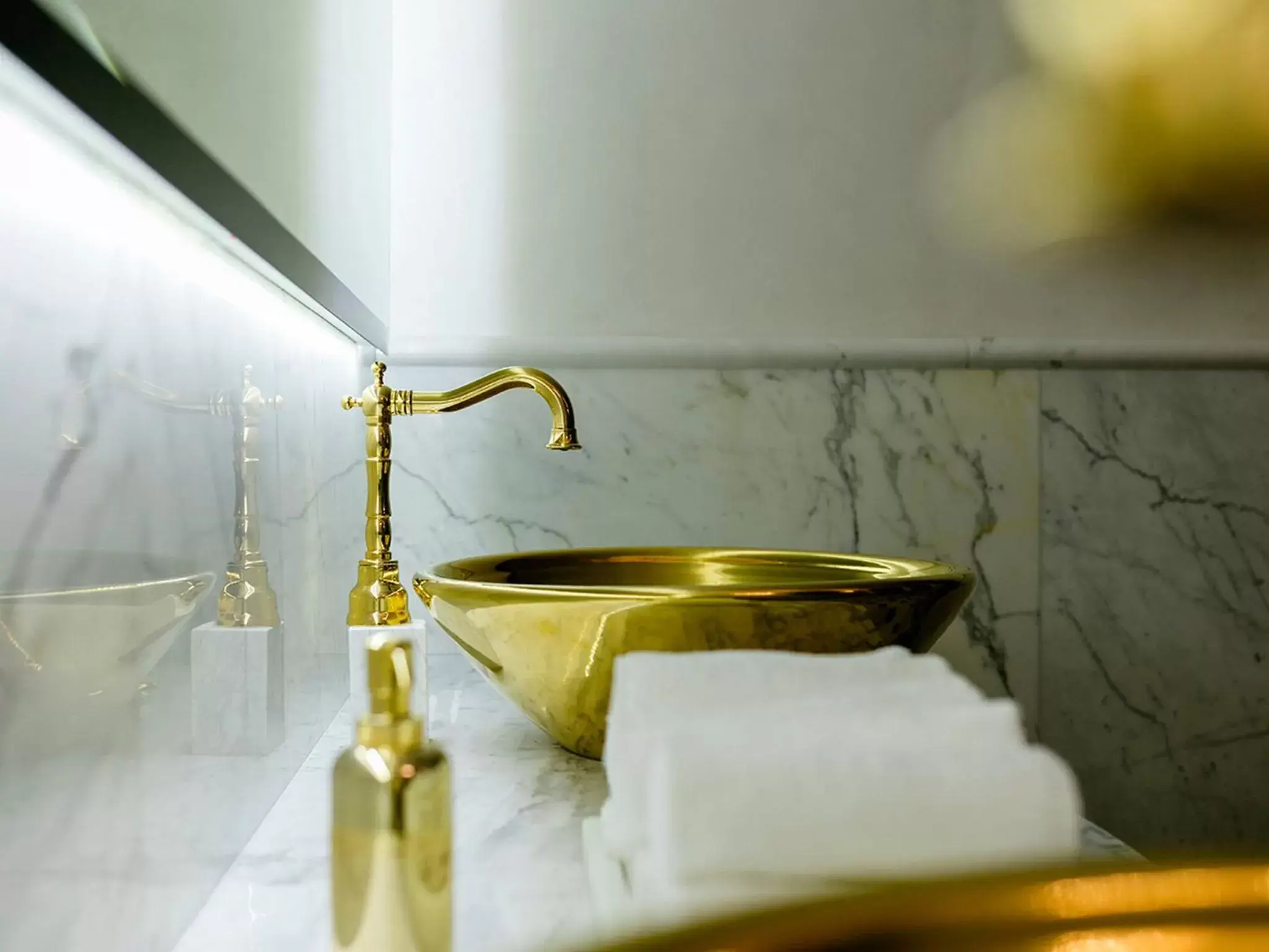 Bathroom in Museum Hotel