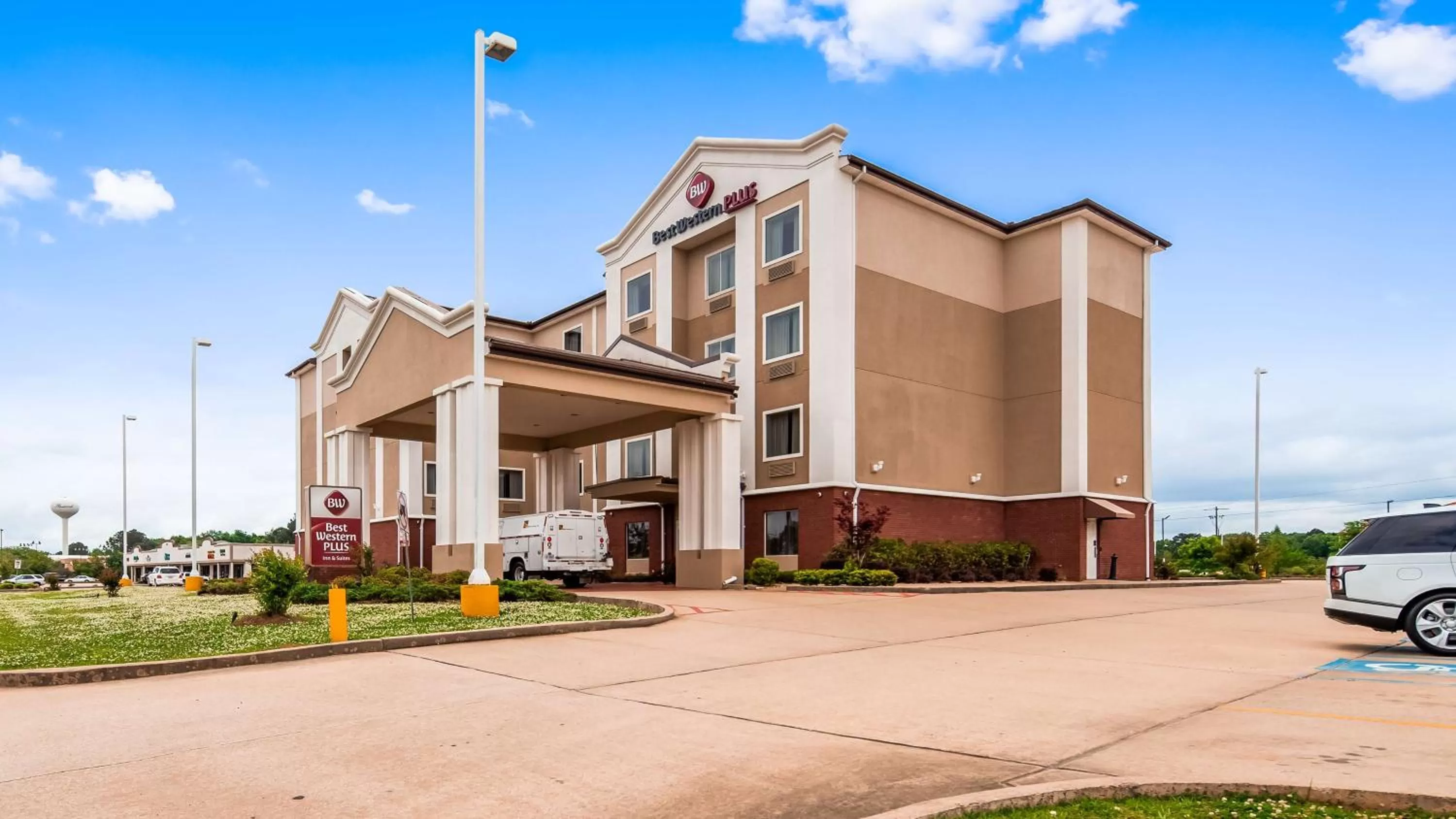 Best Western Plus Flowood Inn & Suites