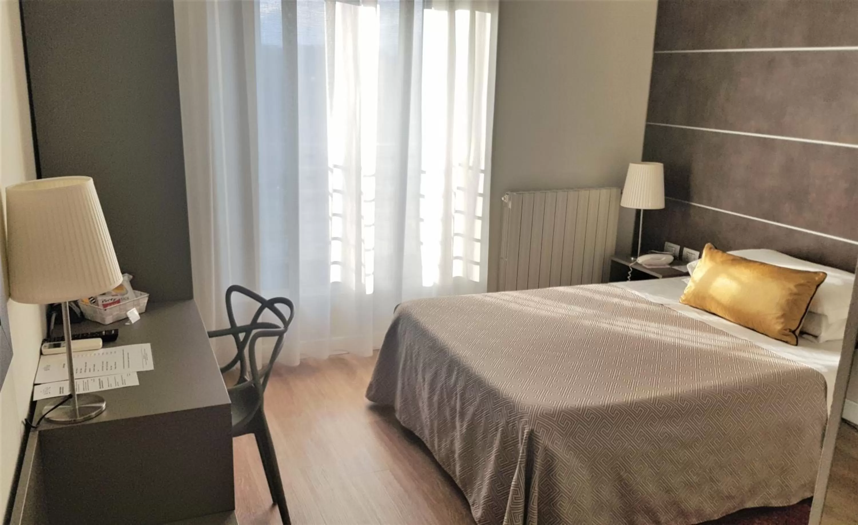 Bed in Hotel La Nuova Rotaia