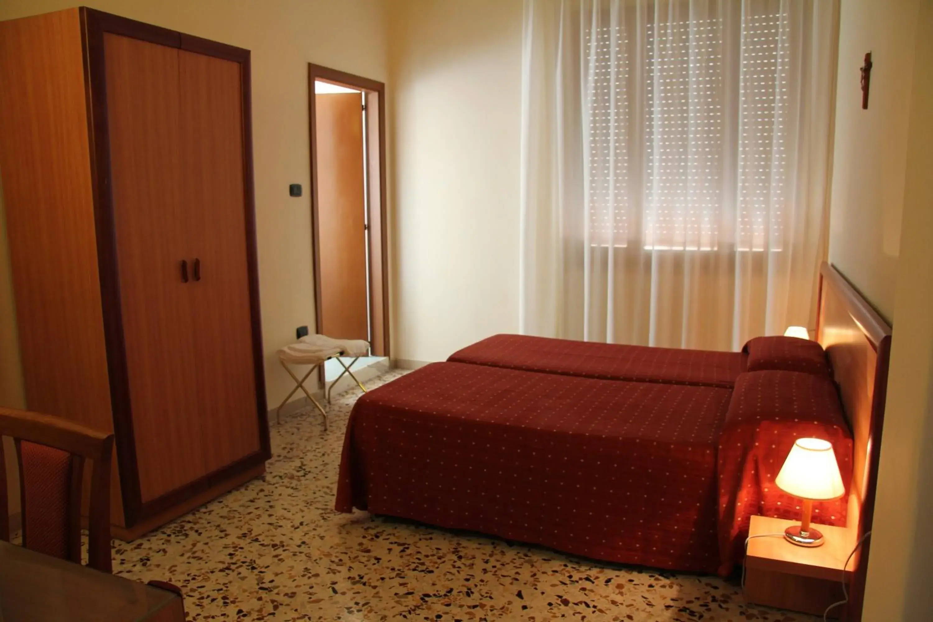 Photo of the whole room, Bed in Hotel La Casa Del Pellegrino