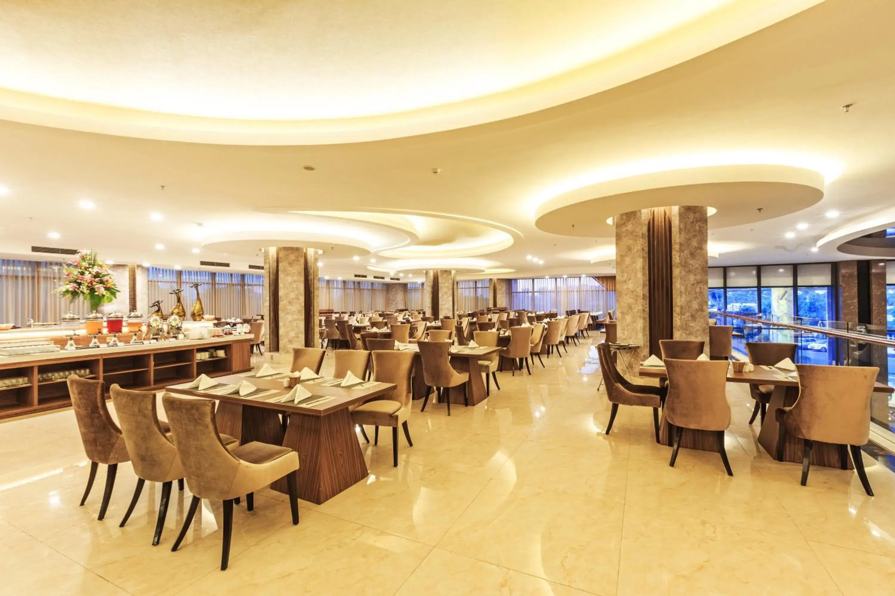 Restaurant/places to eat in Muong Thanh Luxury Can Tho Hotel Restaurant/places to eat in Muong Thanh Luxury Can Tho Hotel