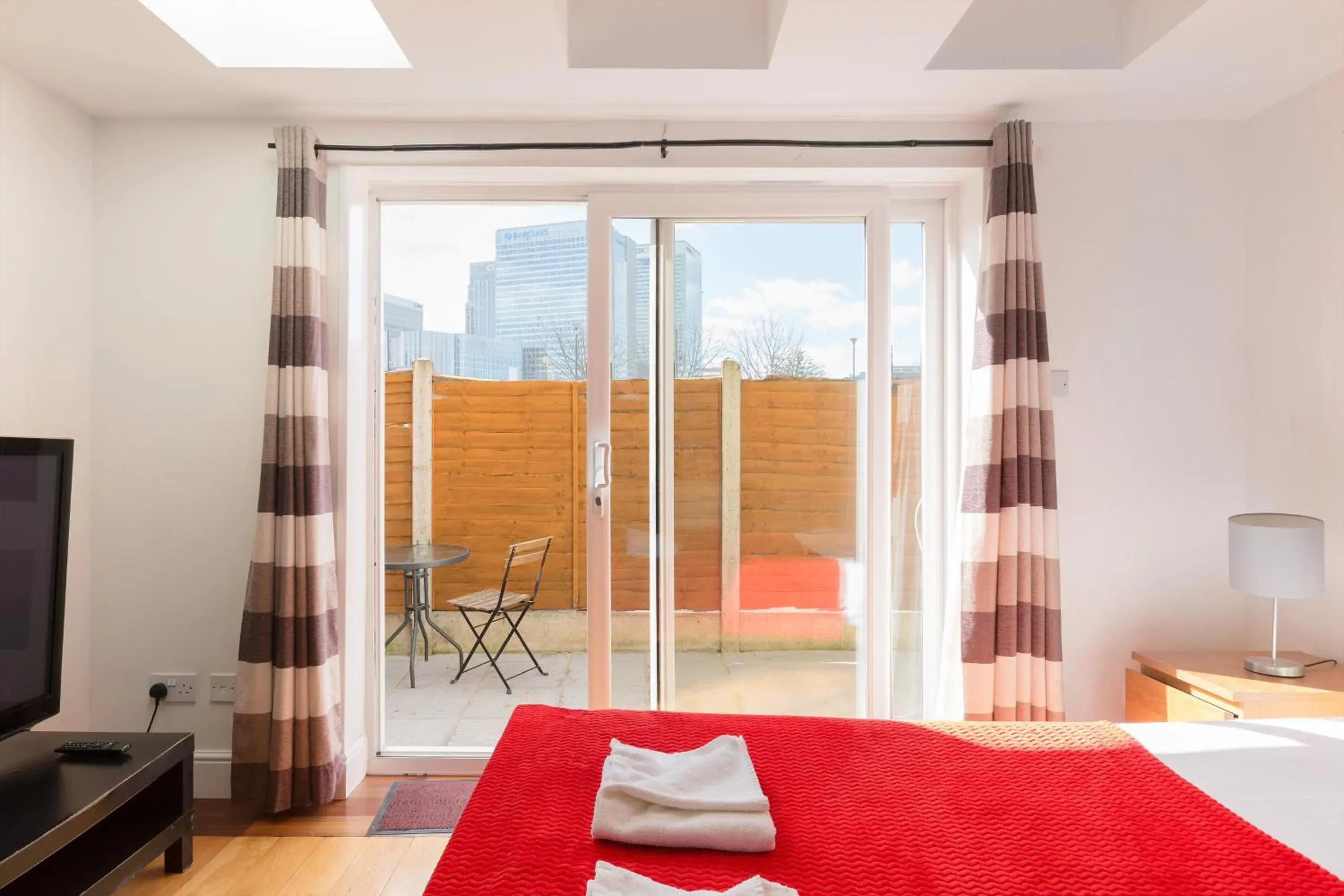 Garden view, Bed in Centra Wharf Garden view, Bed in Centra Wharf