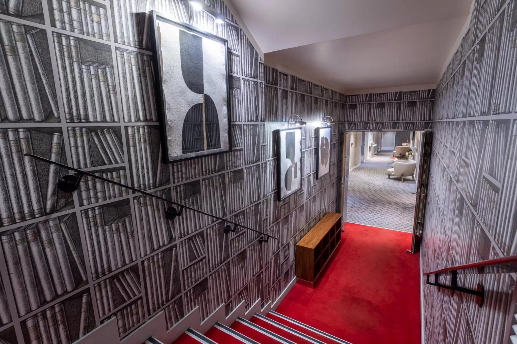 Meeting/conference room, Bed in InterContinental Paris Champs Elysées Etoile by IHG