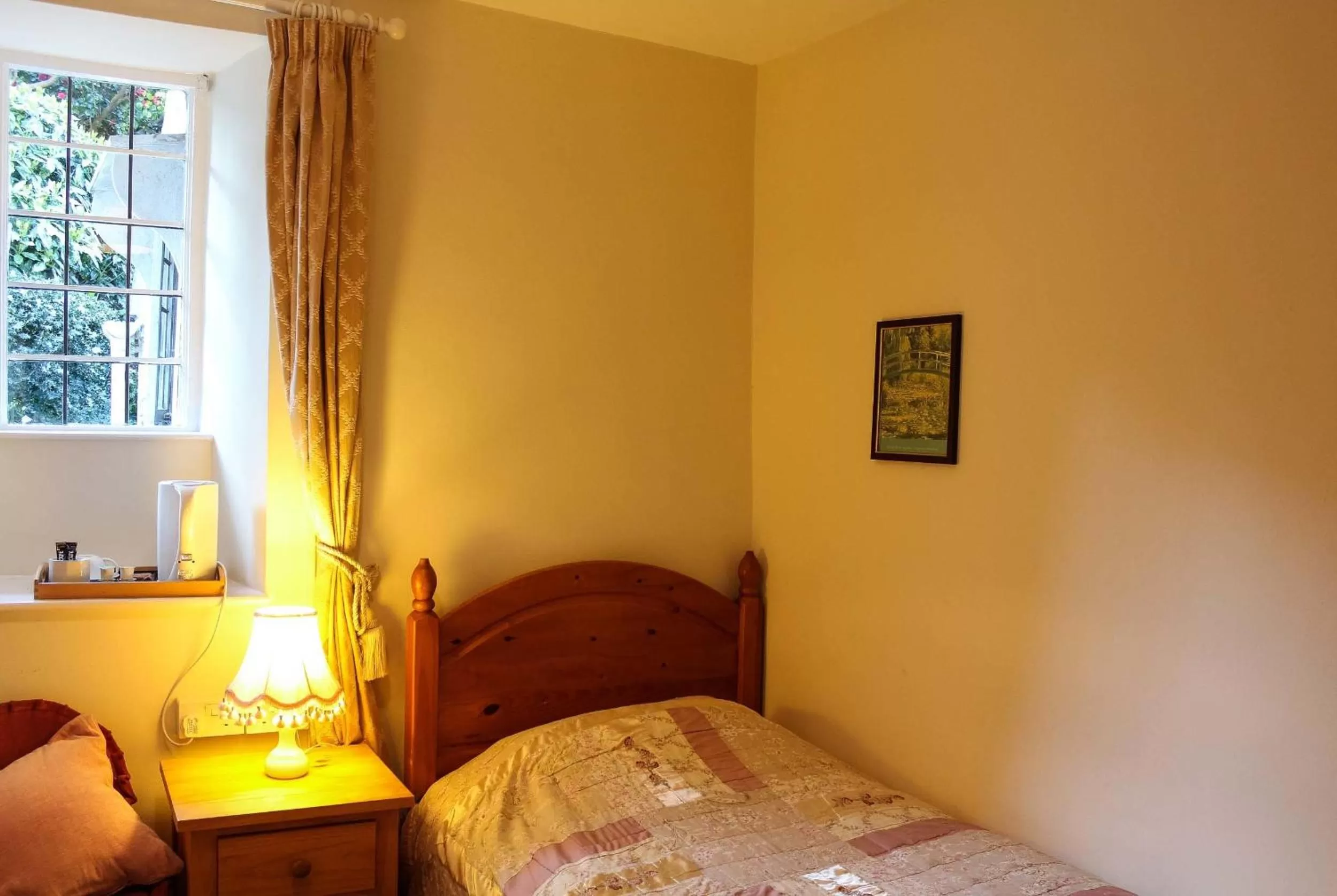 Decorative detail, Bed in Kersbrook Guest Accommodation