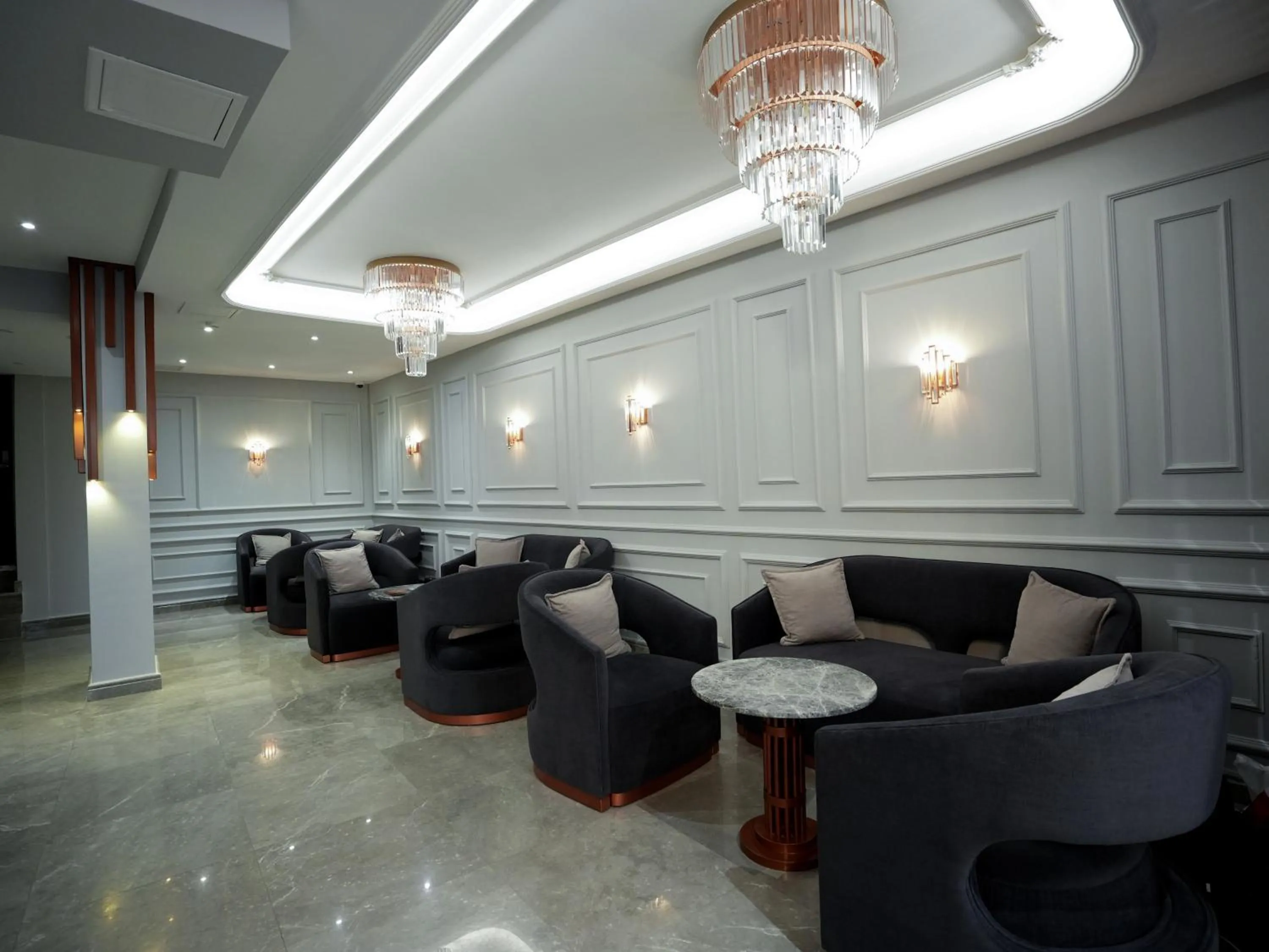 Lobby or reception in Zalel Hotels Laleli