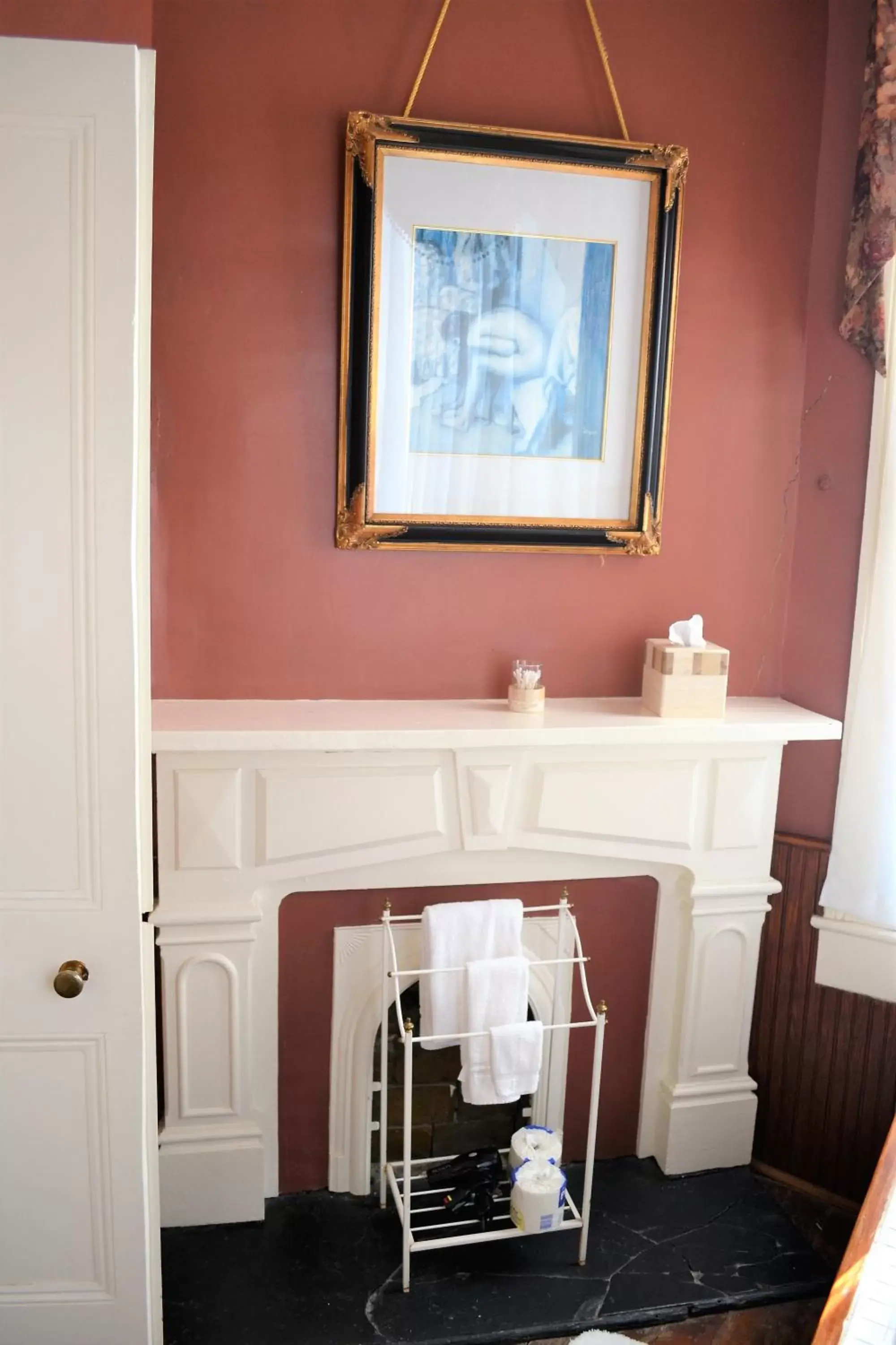 Bathroom in Edgar Degas House Historic Home and Museum