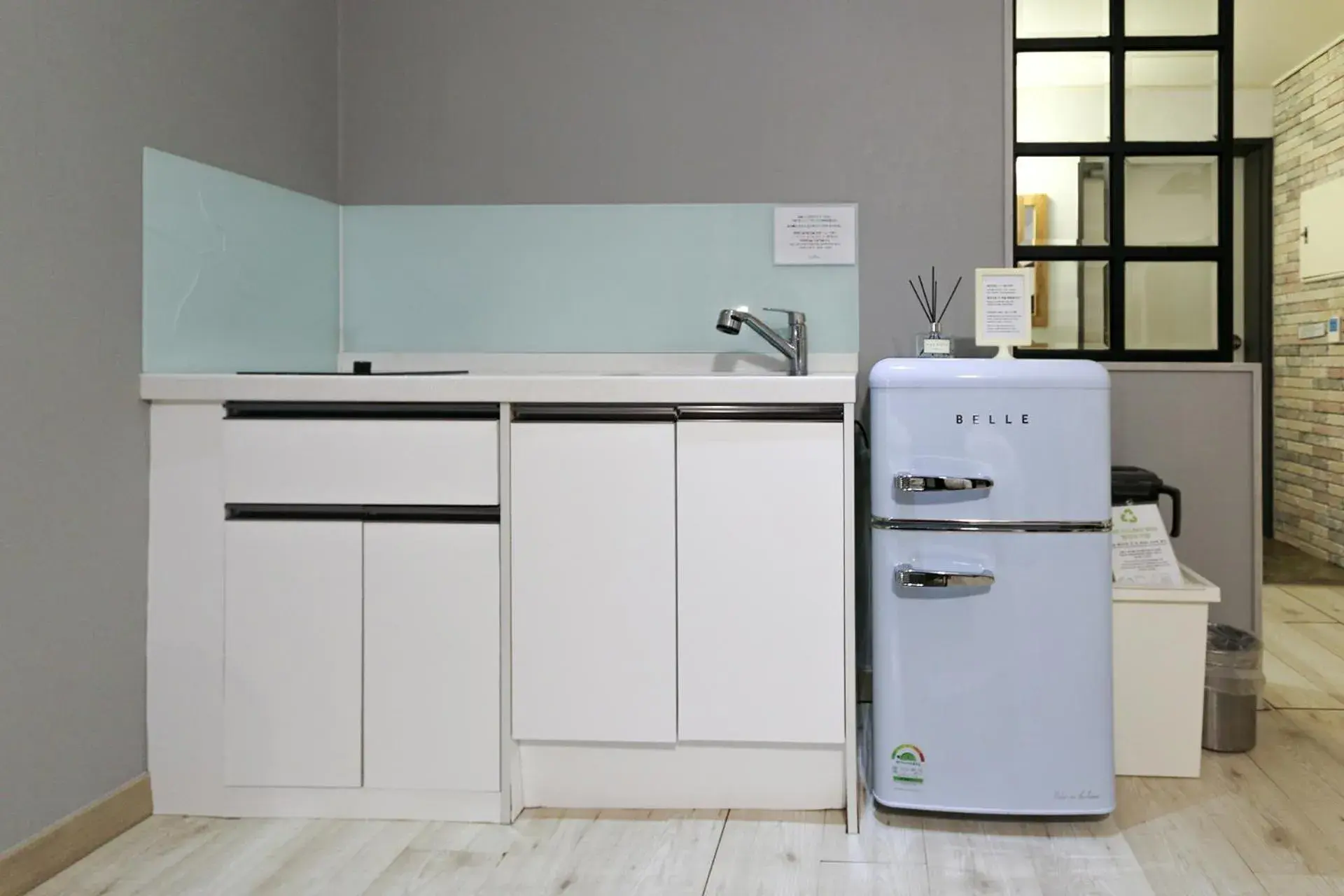 Kitchen/Kitchenette in Oceantree House