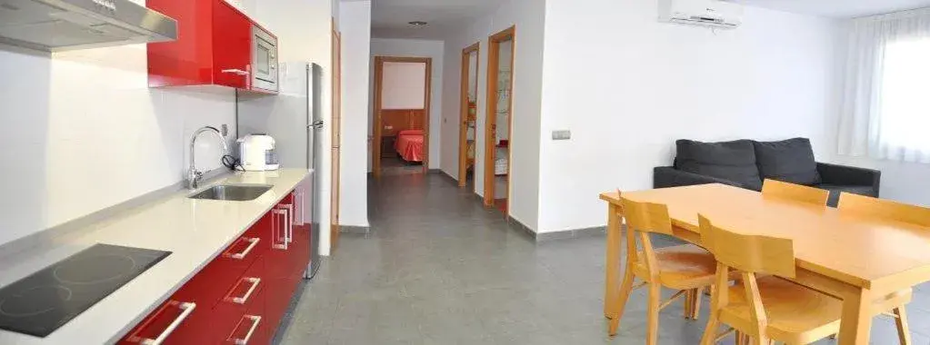 Dining area, Kitchen/Kitchenette in Hotel Stella Maris