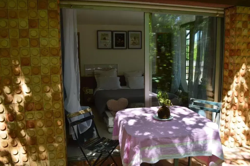 Dining Area in Casa mARTa : Suites, terrasses et vue panoramique