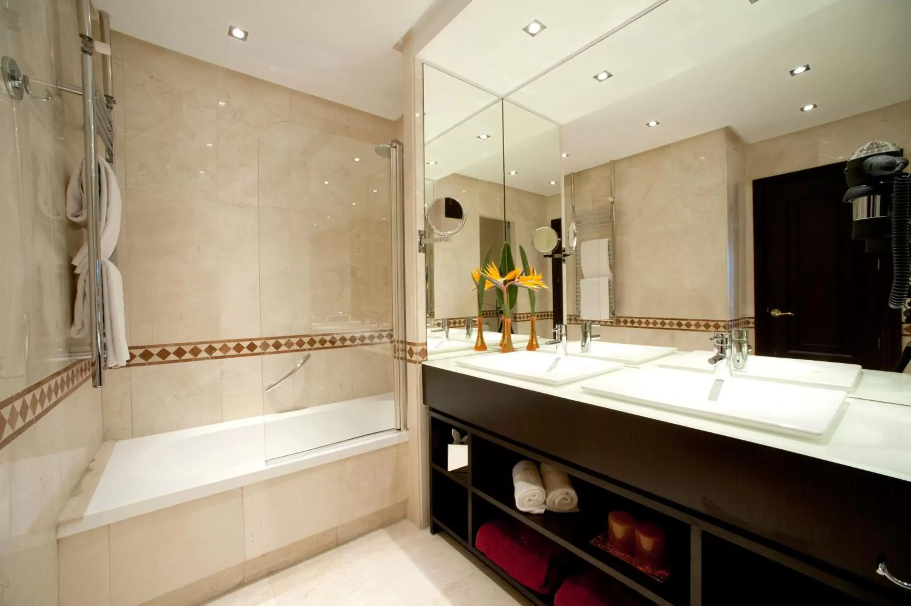 Deluxe Triple Room with partial Sea/Hill View in GPRO Valparaiso Palace & Spa Deluxe Triple Room with partial Sea/Hill View in GPRO Valparaiso Palace & Spa