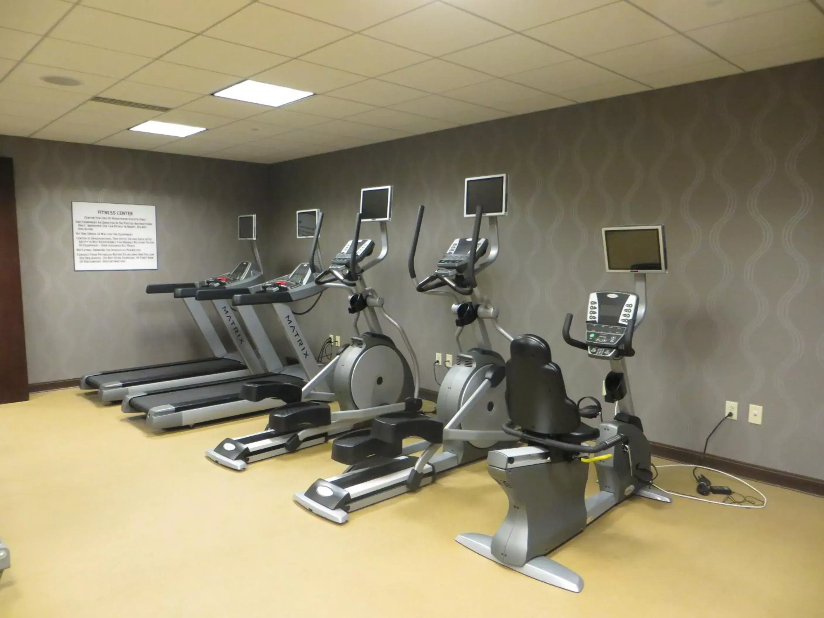 Fitness centre/facilities, Fitness Center/Facilities in The Moonrise Hotel