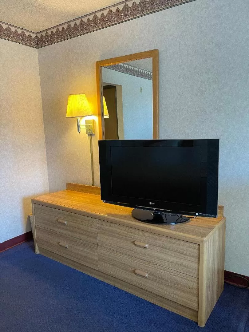 Days Inn by Wyndham Phoenix West